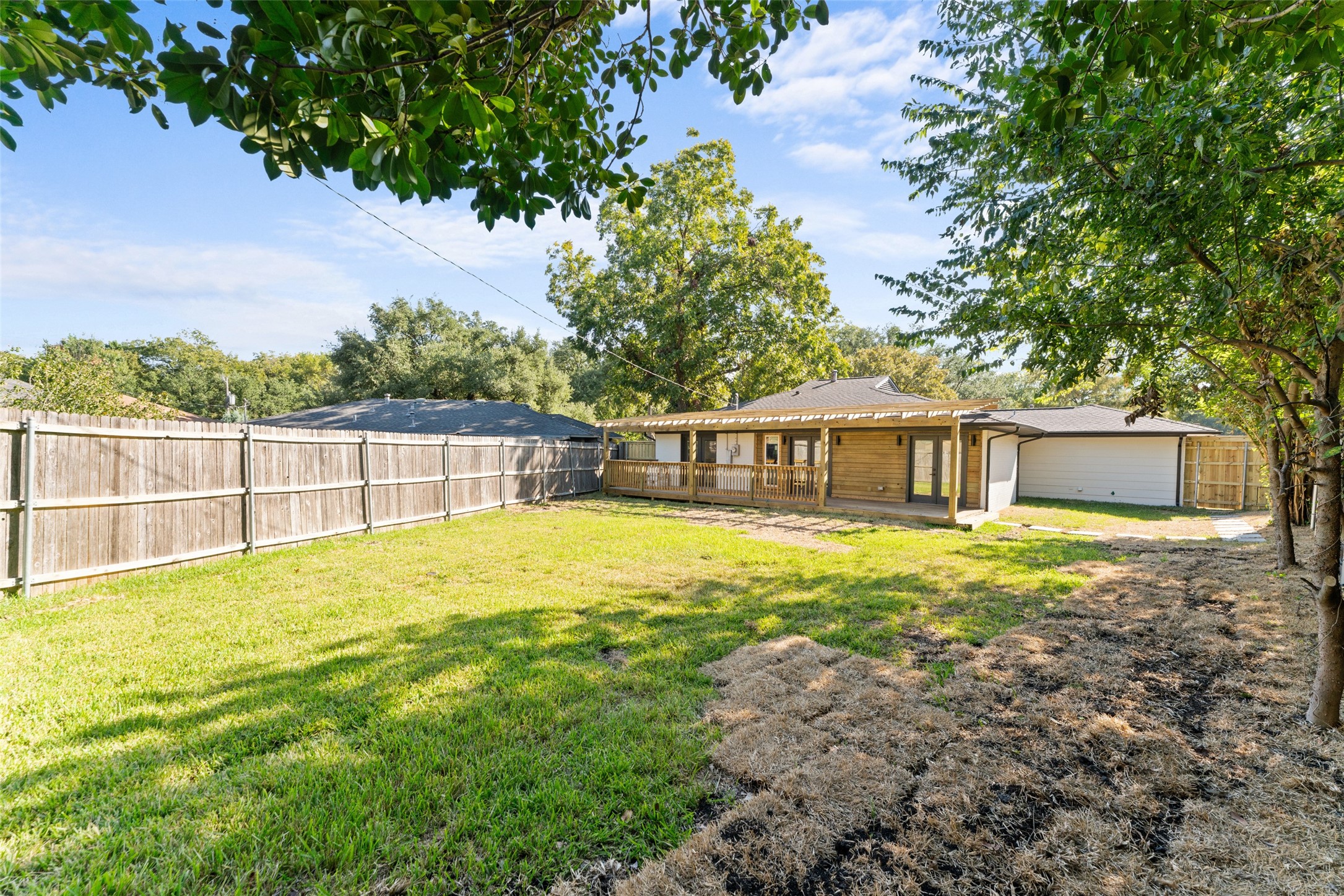 6431 Dunstan Lane