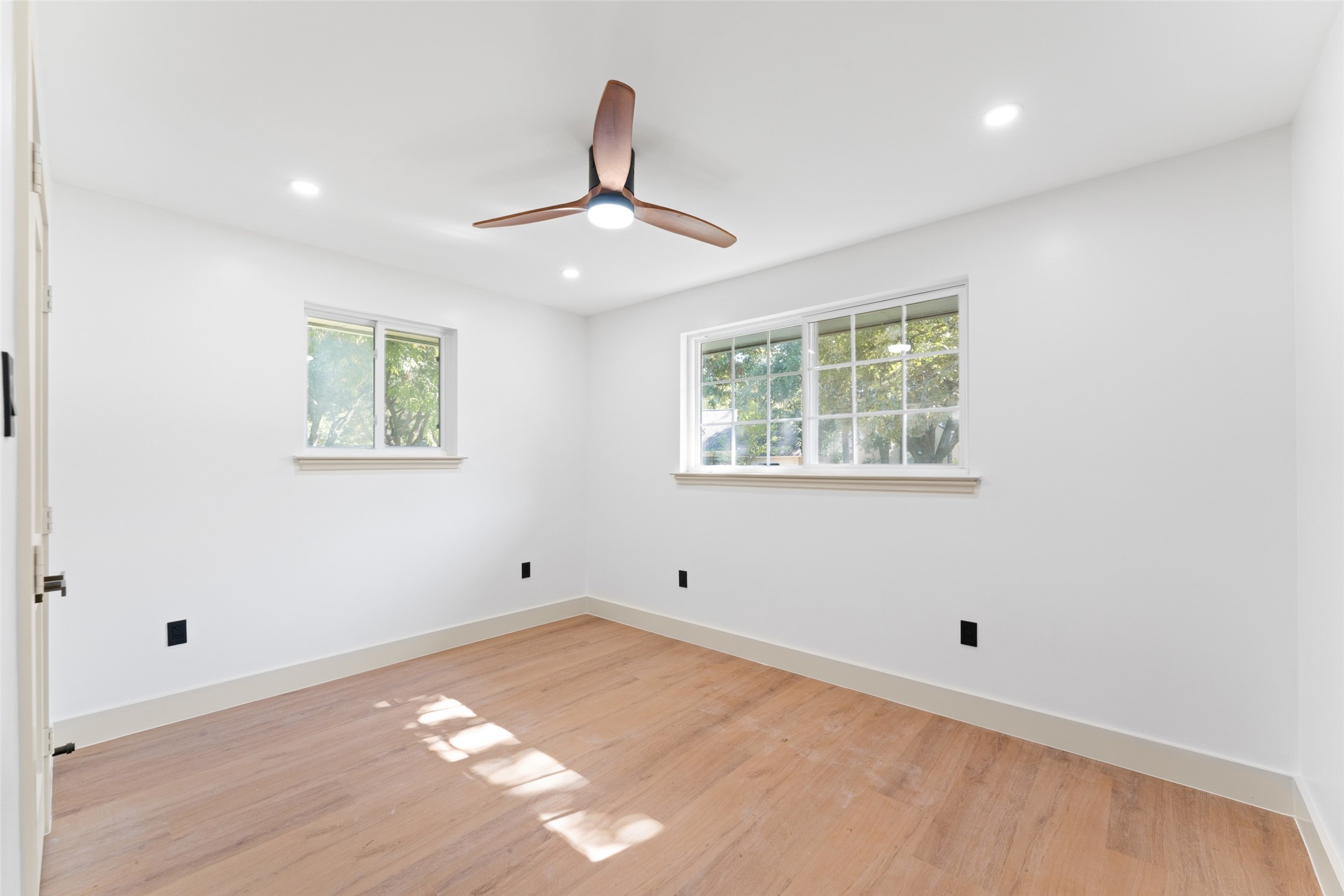 6431 Dunstan Lane
