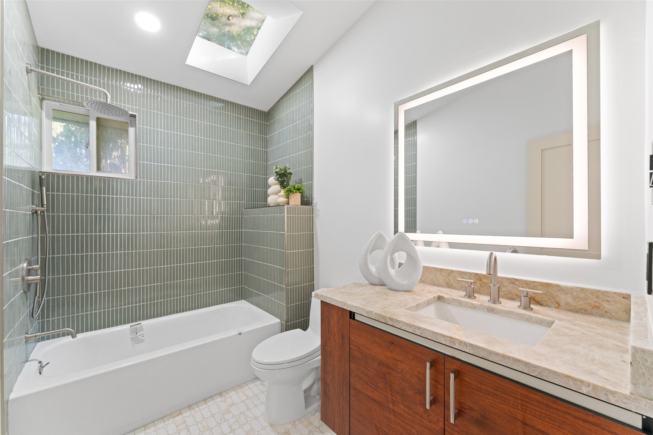 6431 Dunstan Lane