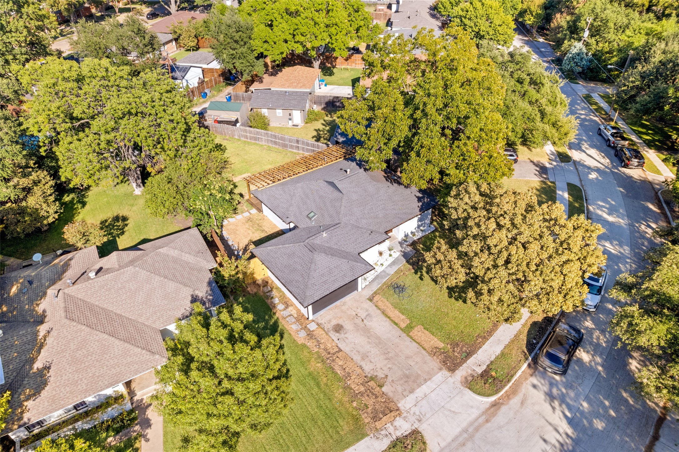 6431 Dunstan Lane