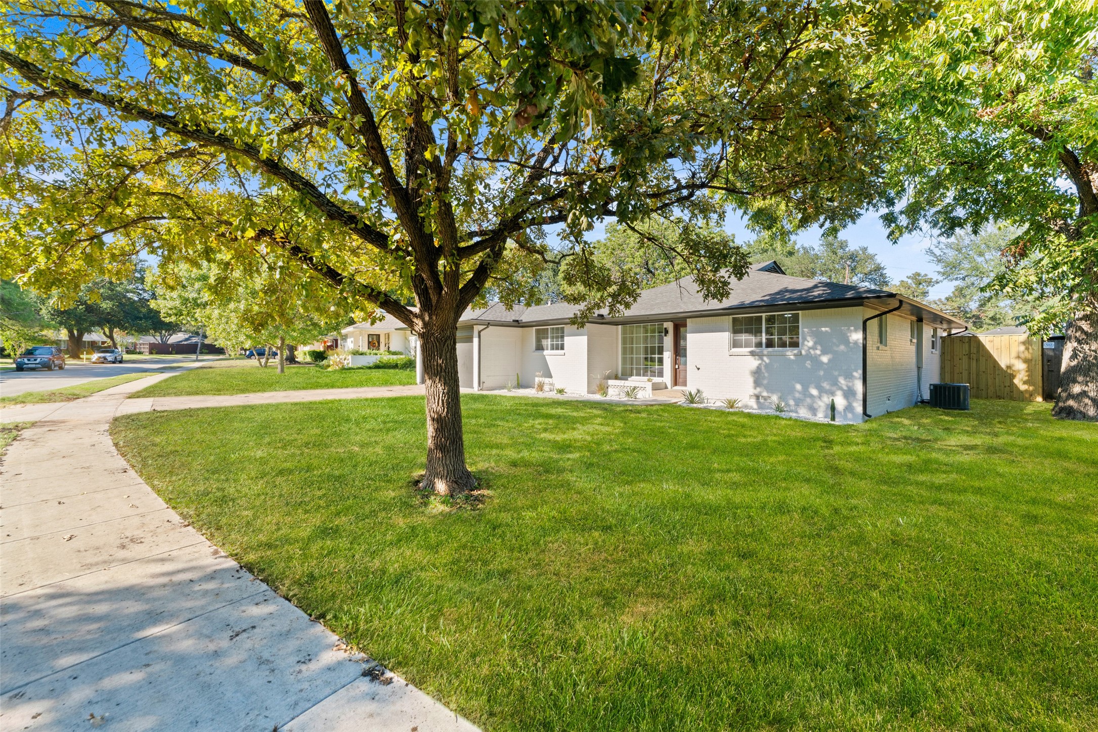 6431 Dunstan Lane