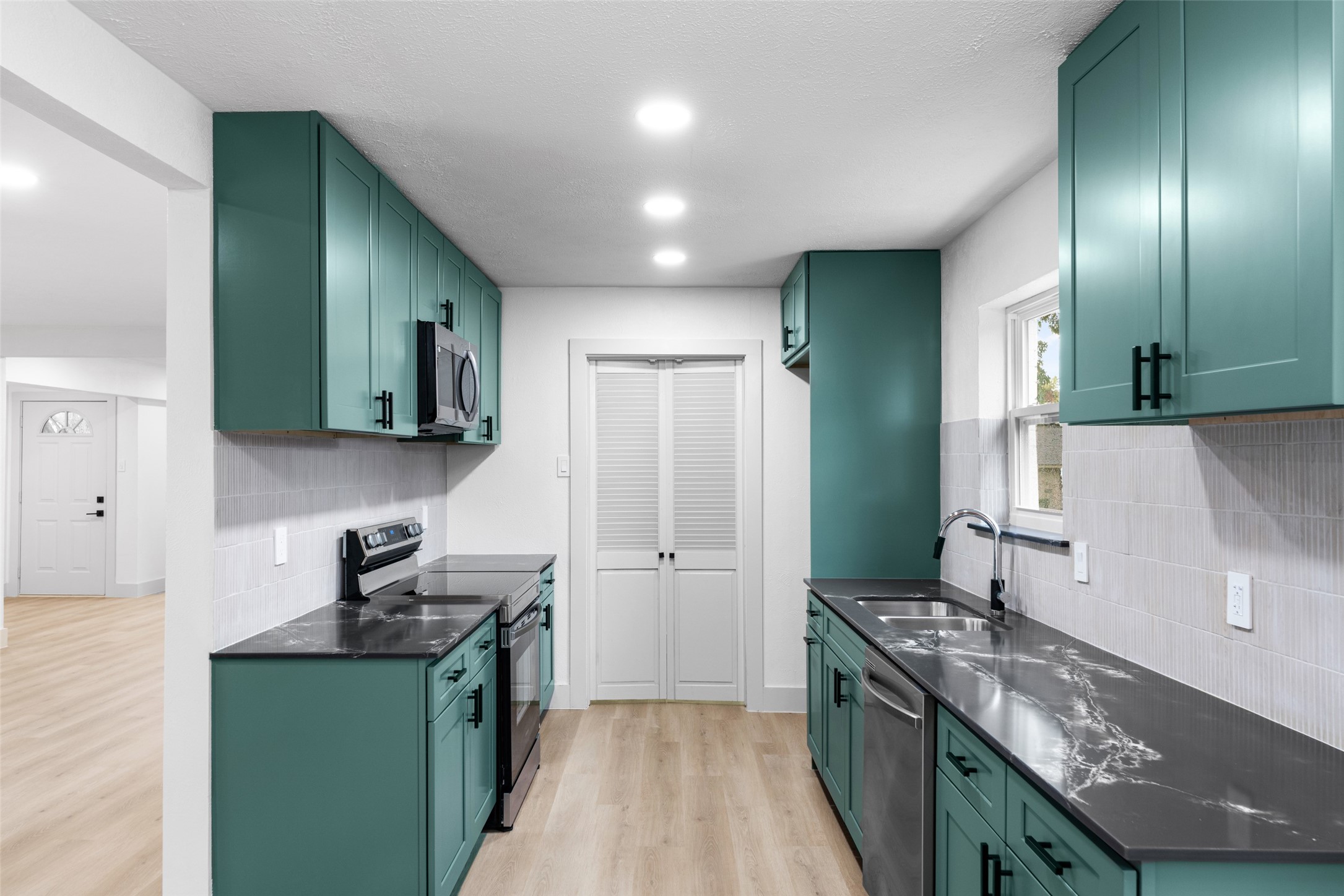 3818 Dartmouth Street