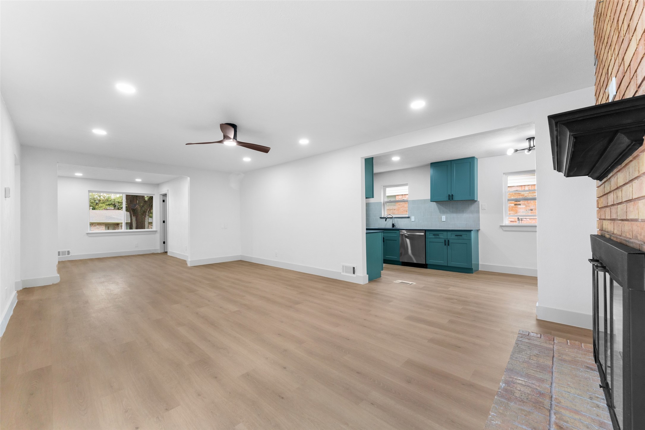 3818 Dartmouth Street