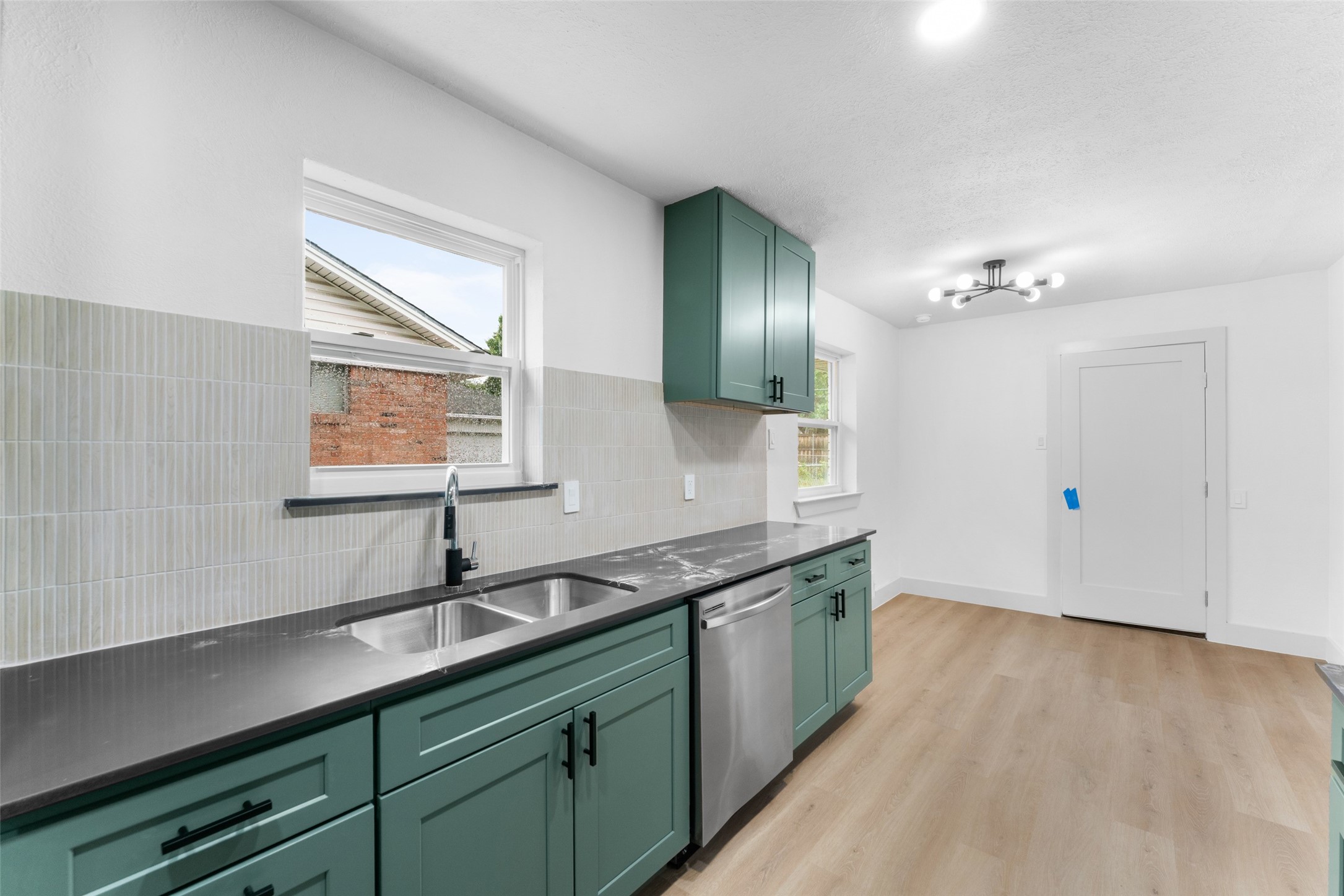 3818 Dartmouth Street