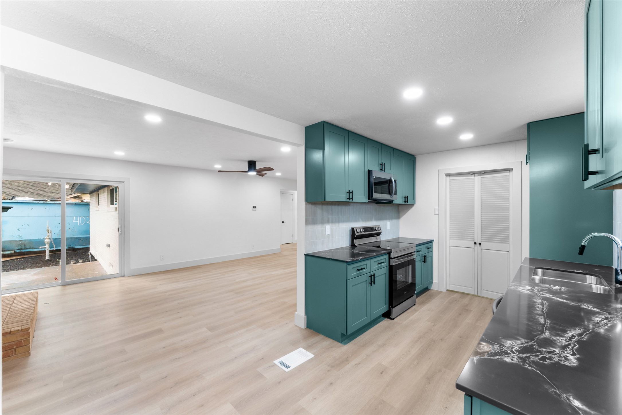 3818 Dartmouth Street