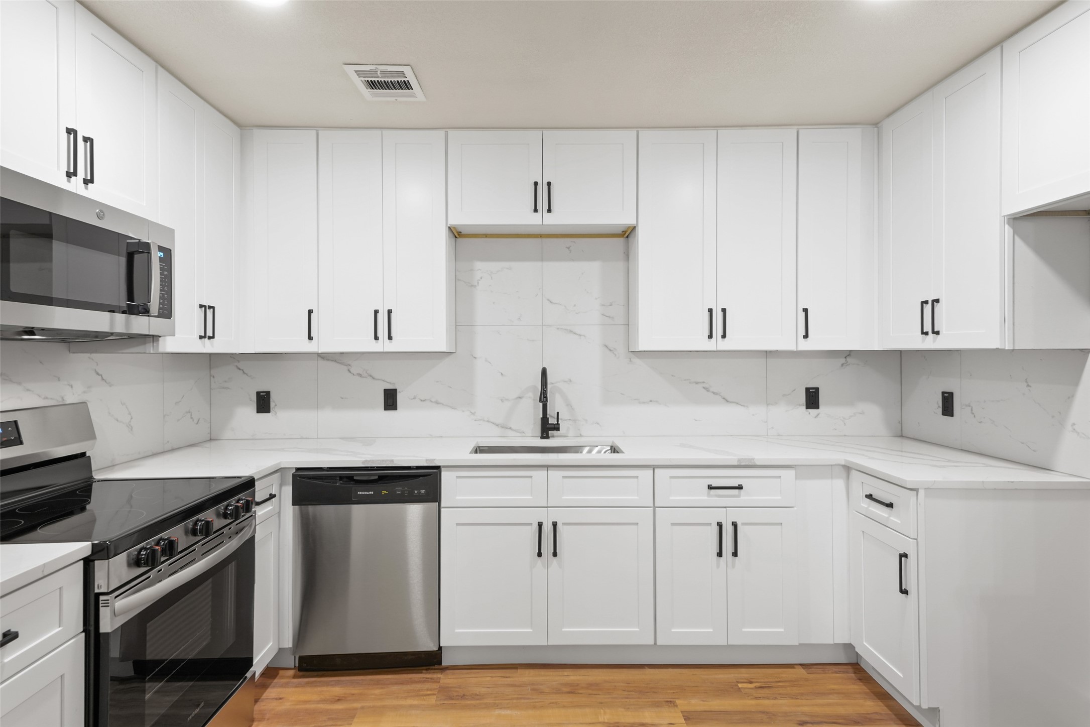 1013 Paintbrush Street