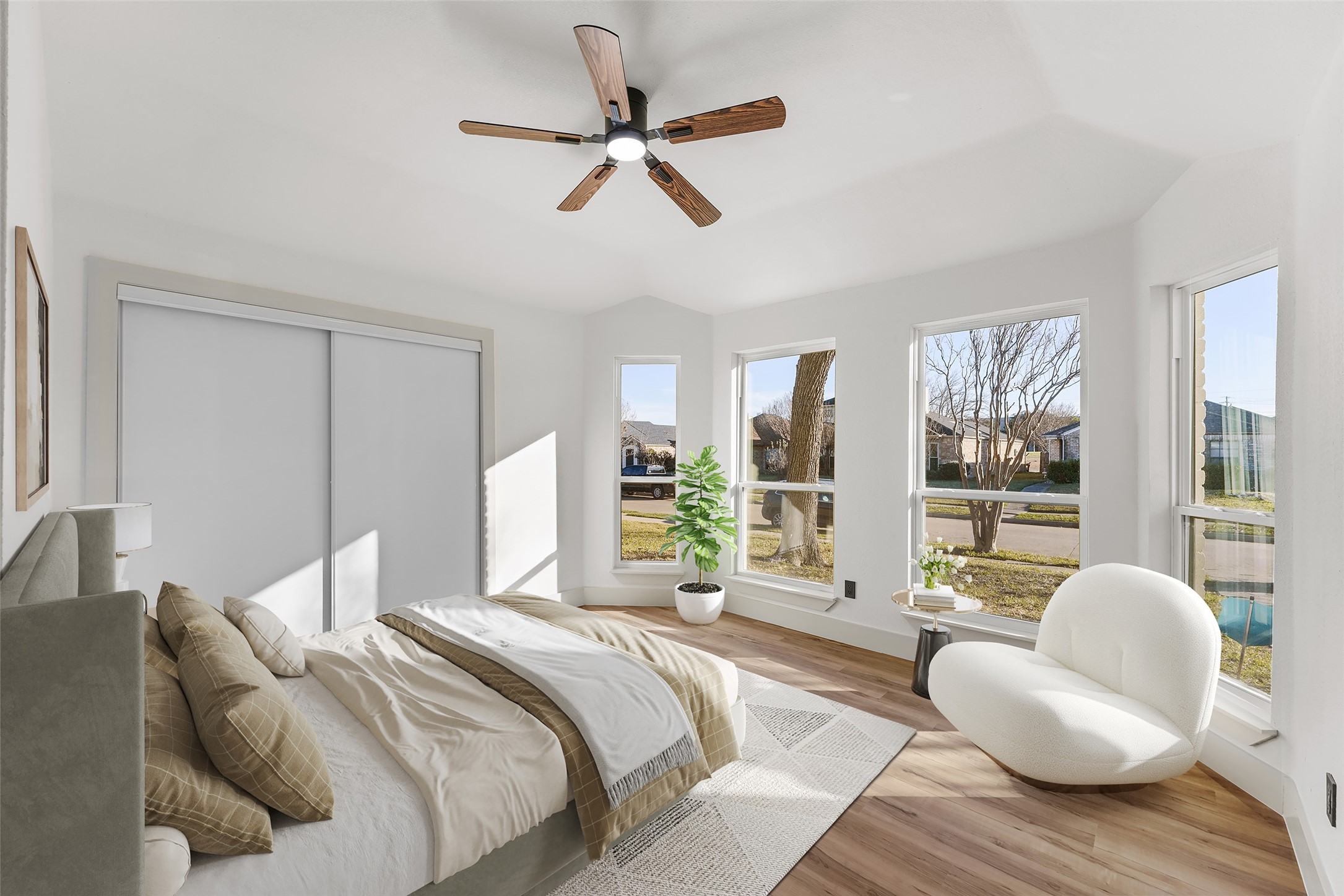 1013 Paintbrush Street