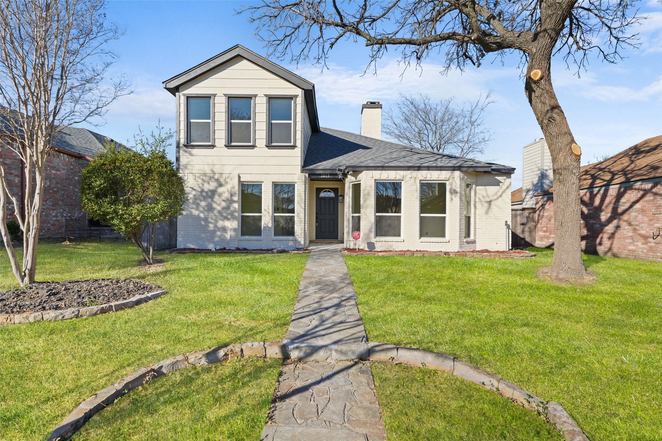 1013 Paintbrush Street