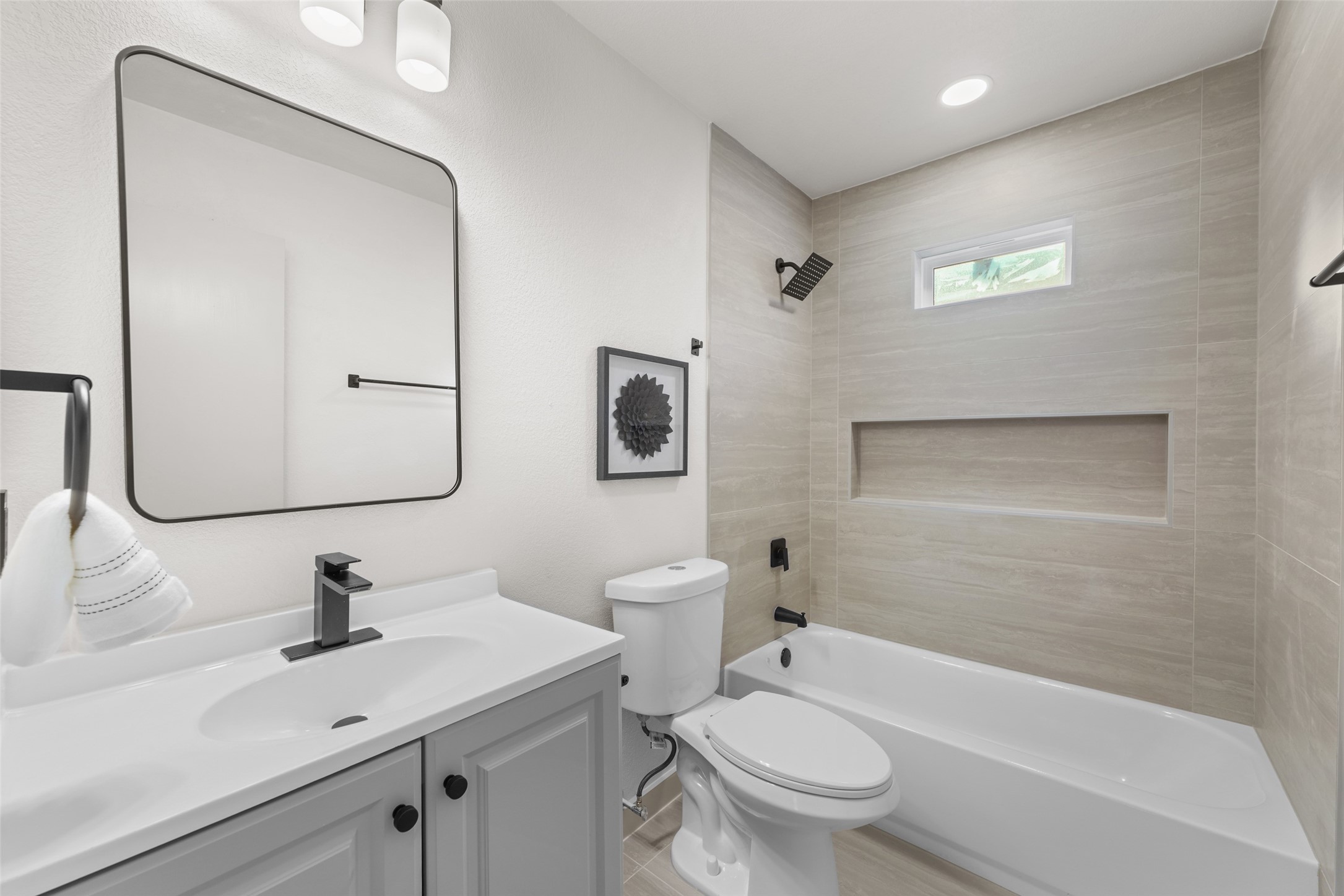 1013 Paintbrush Street