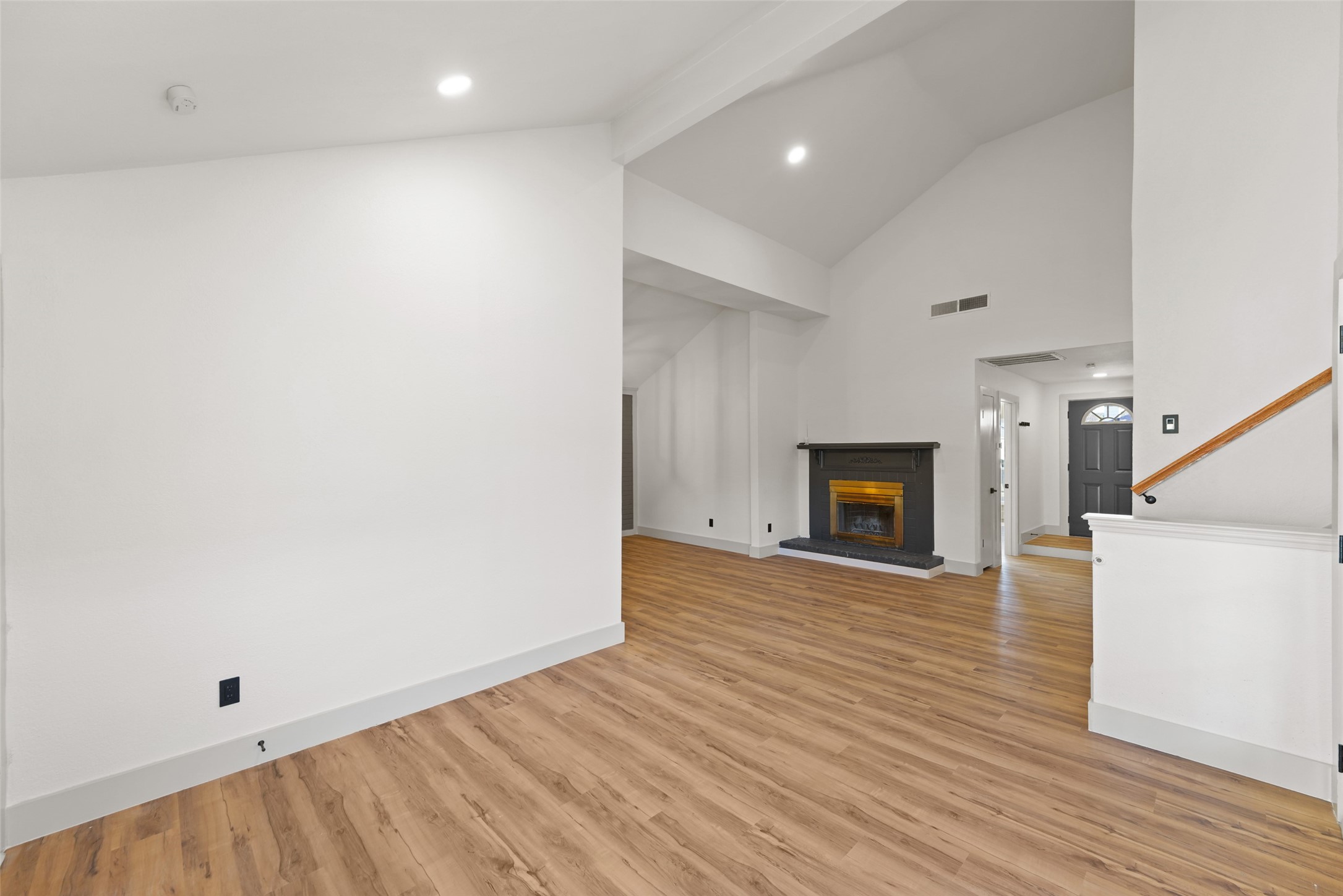 1013 Paintbrush Street