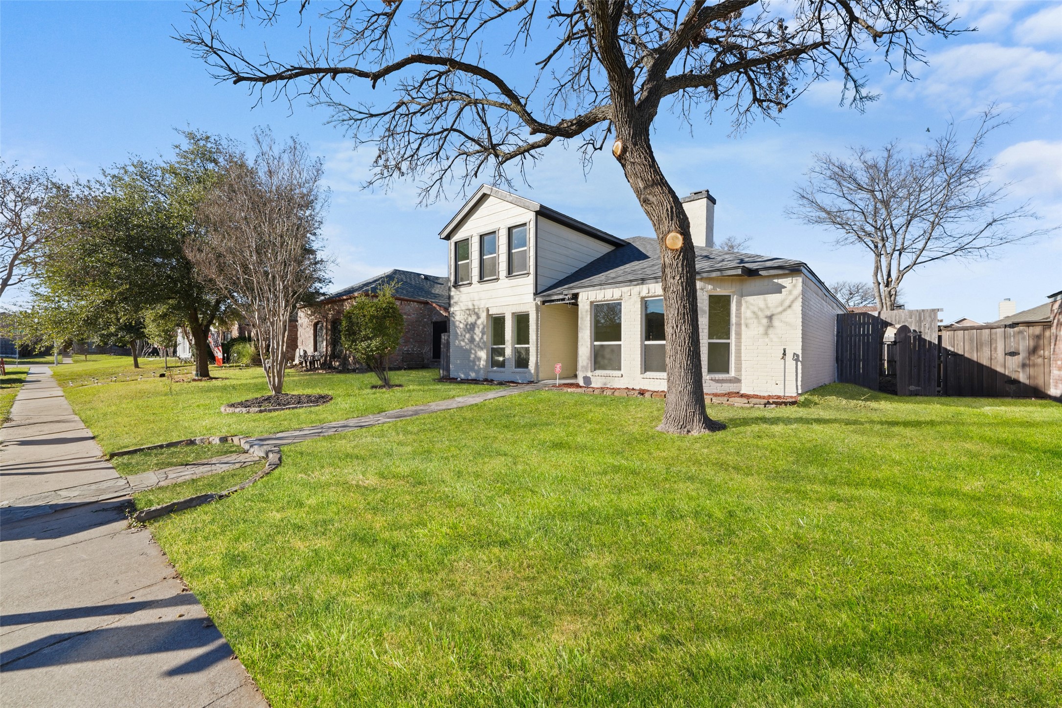 1013 Paintbrush Street