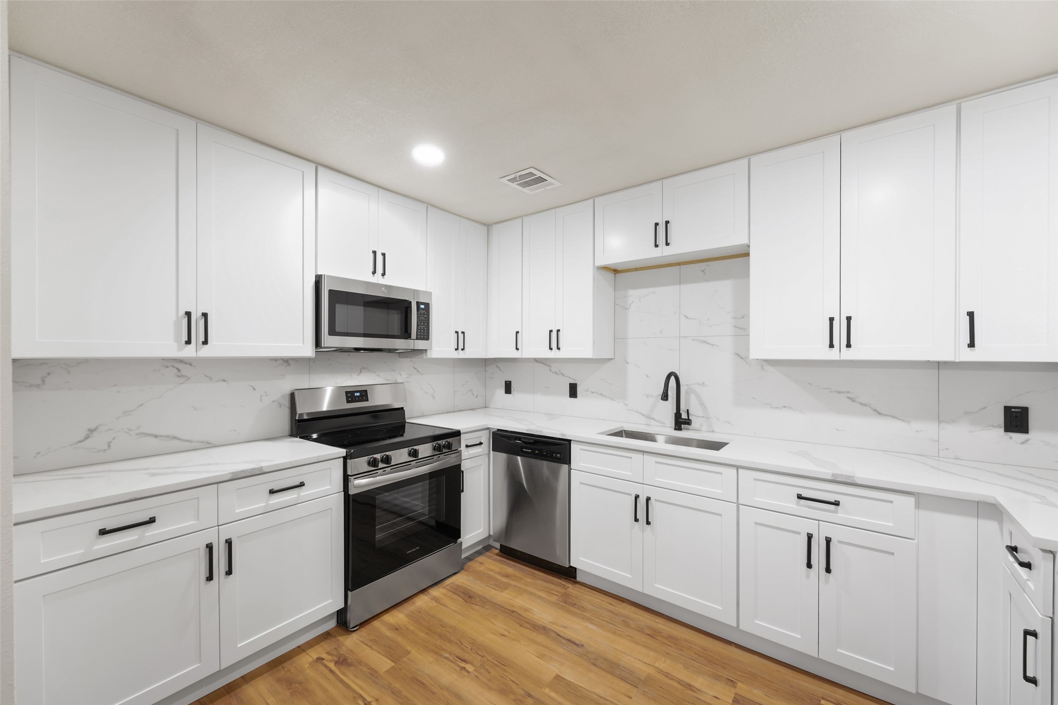 1013 Paintbrush Street