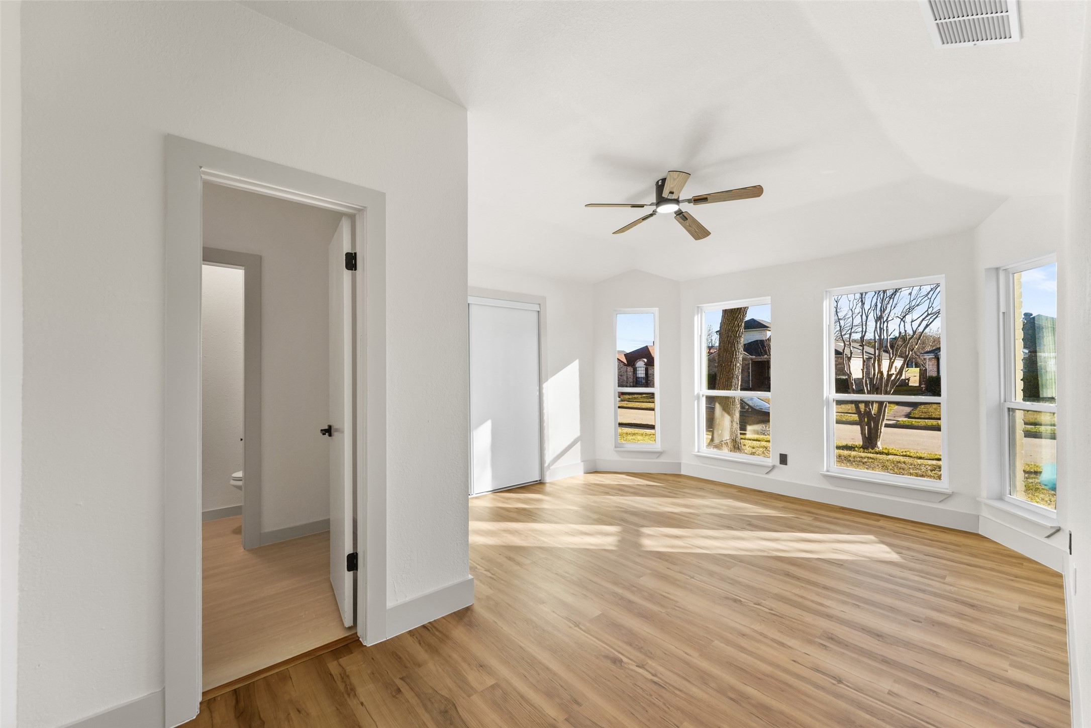 1013 Paintbrush Street