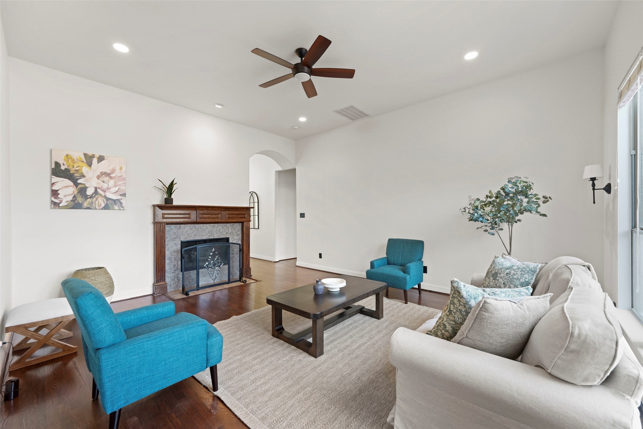 1998 Lake Forest Drive