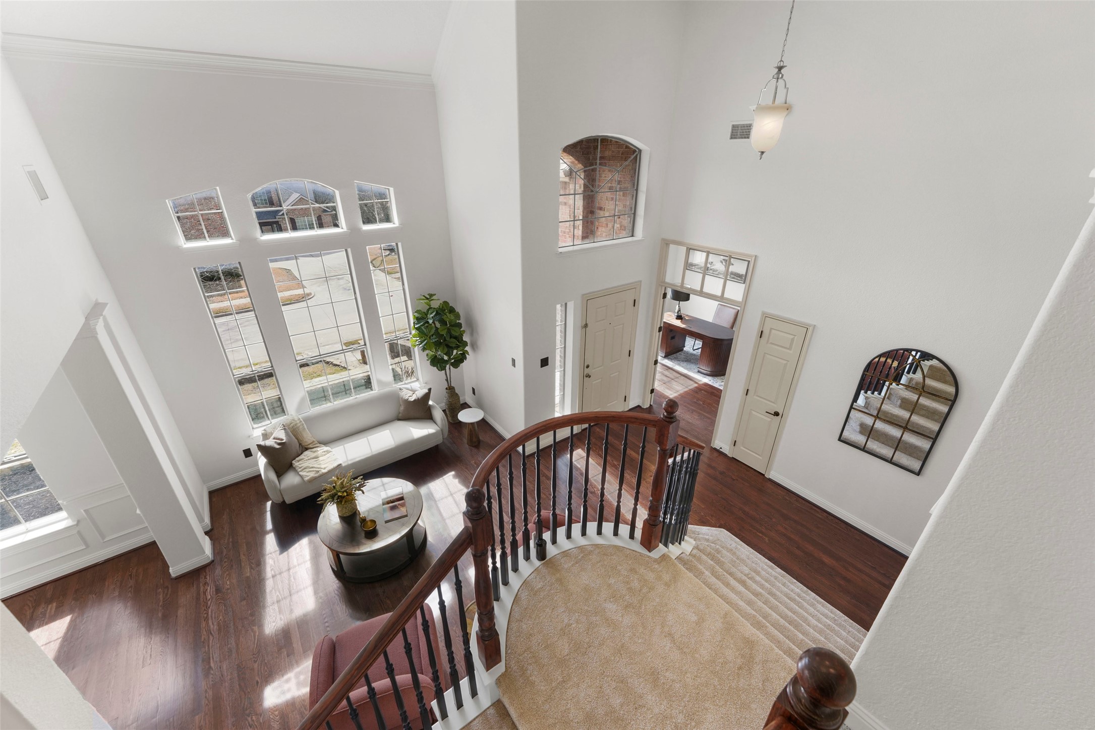 1998 Lake Forest Drive