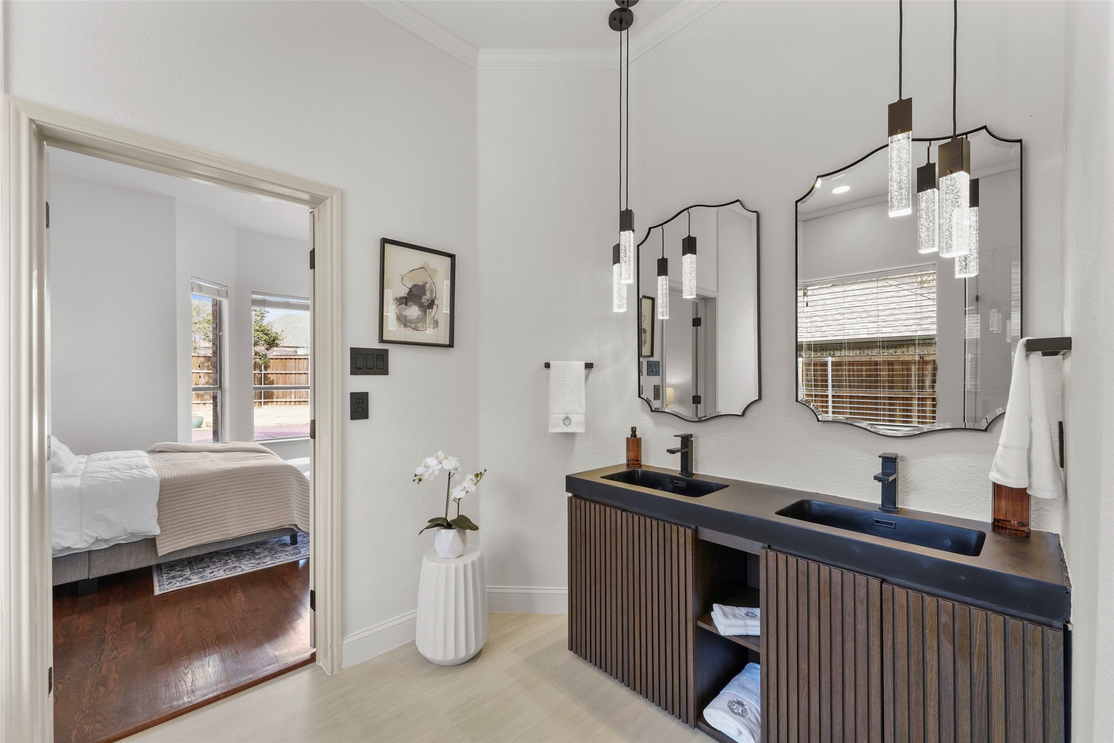 1998 Lake Forest Drive