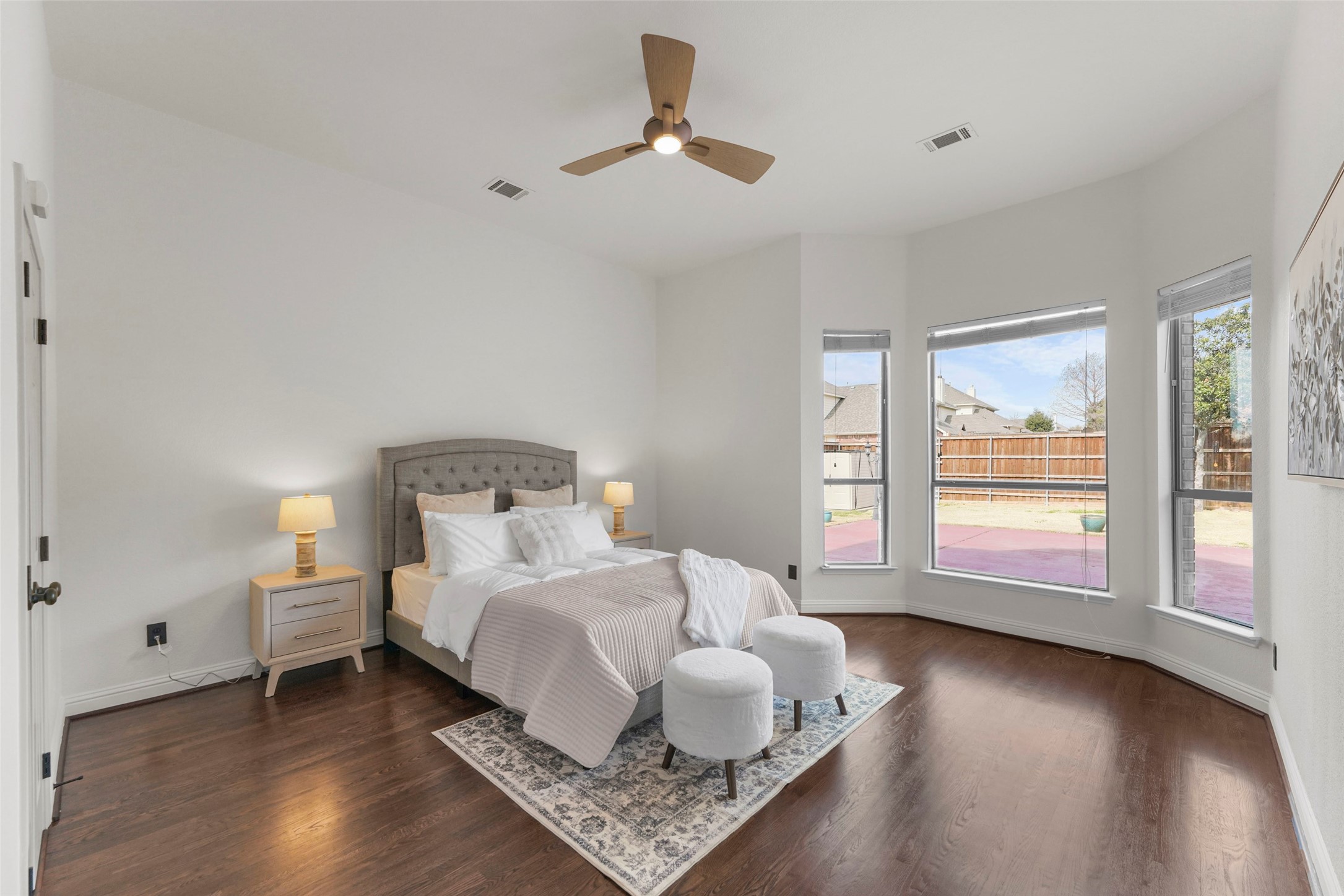 1998 Lake Forest Drive