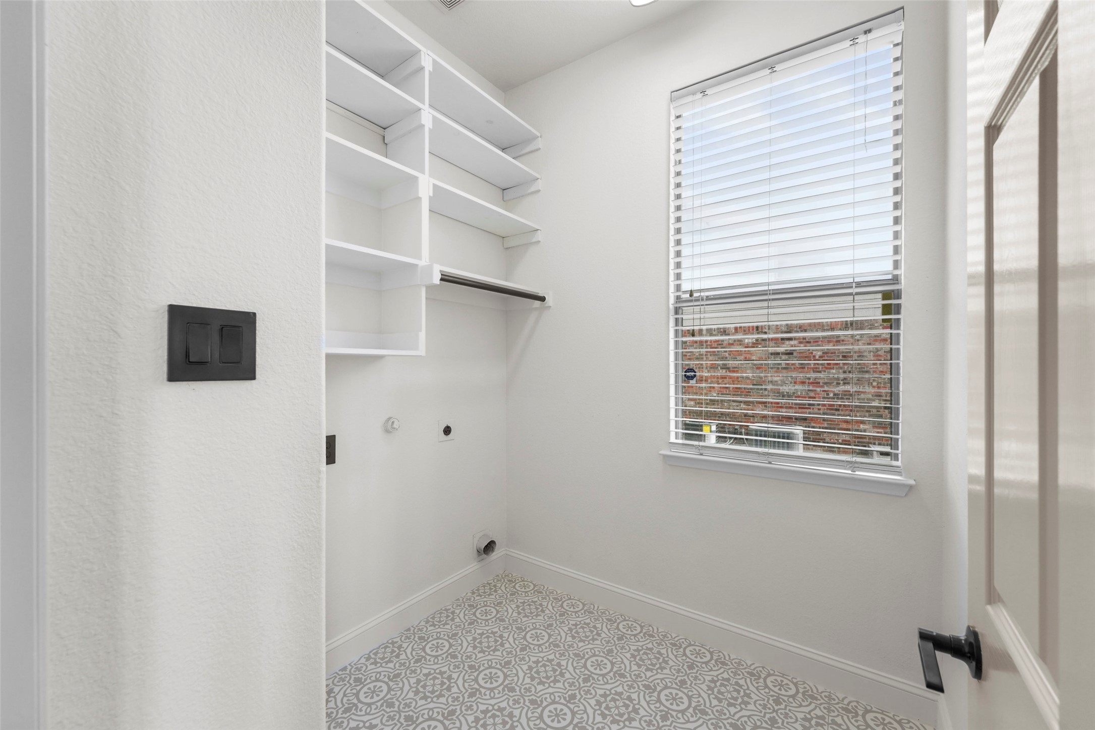 1998 Lake Forest Drive