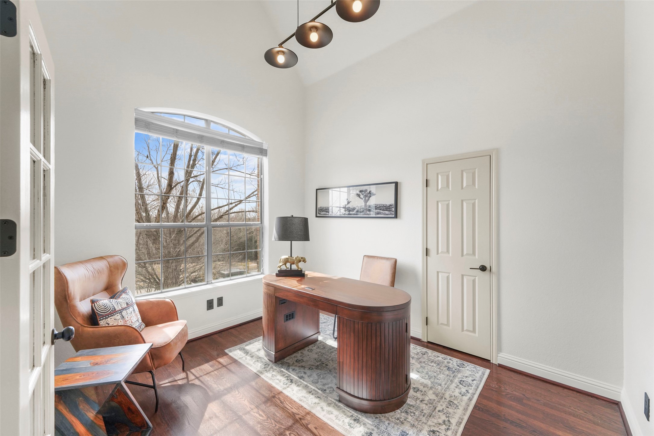 1998 Lake Forest Drive