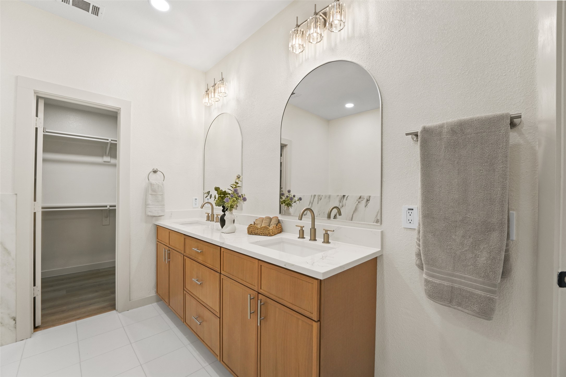 1110 Wake Forest Drive