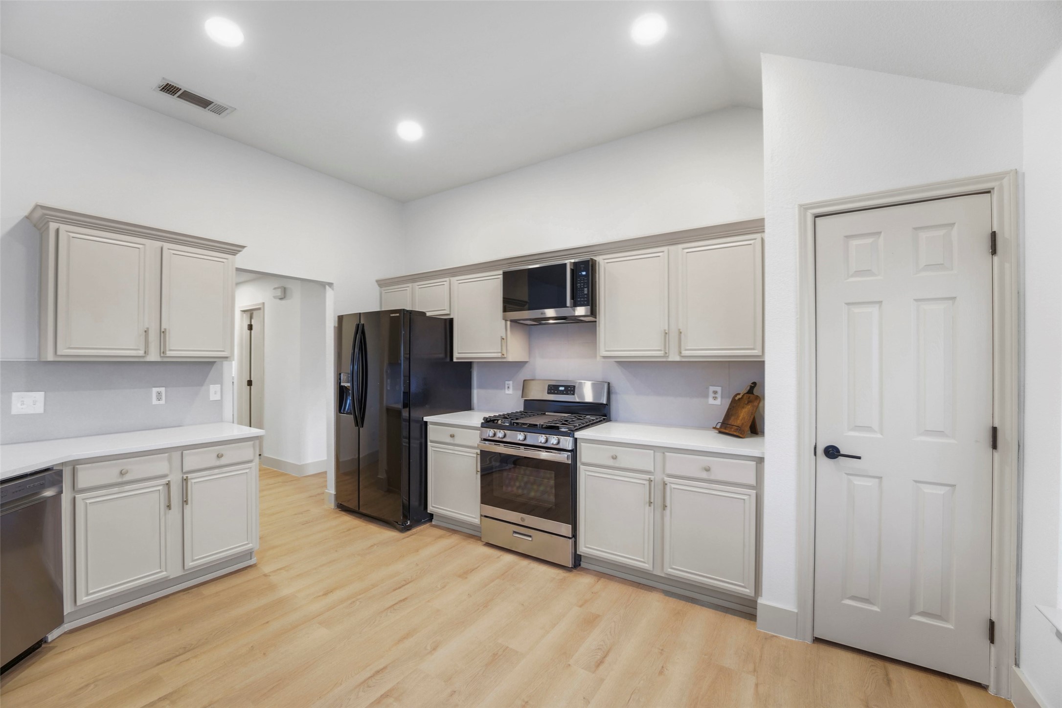 1212 Jessica Drive