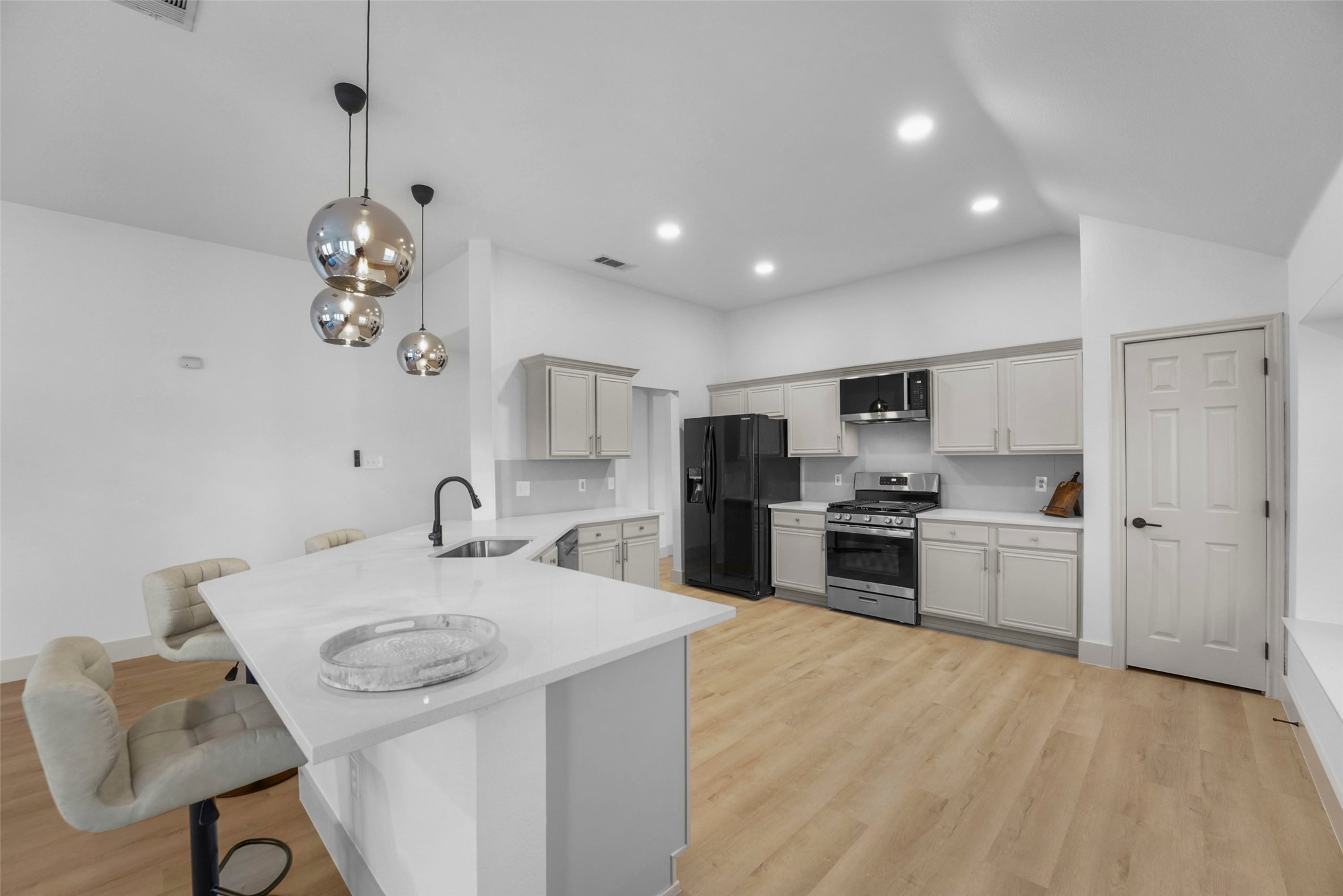 1212 Jessica Drive