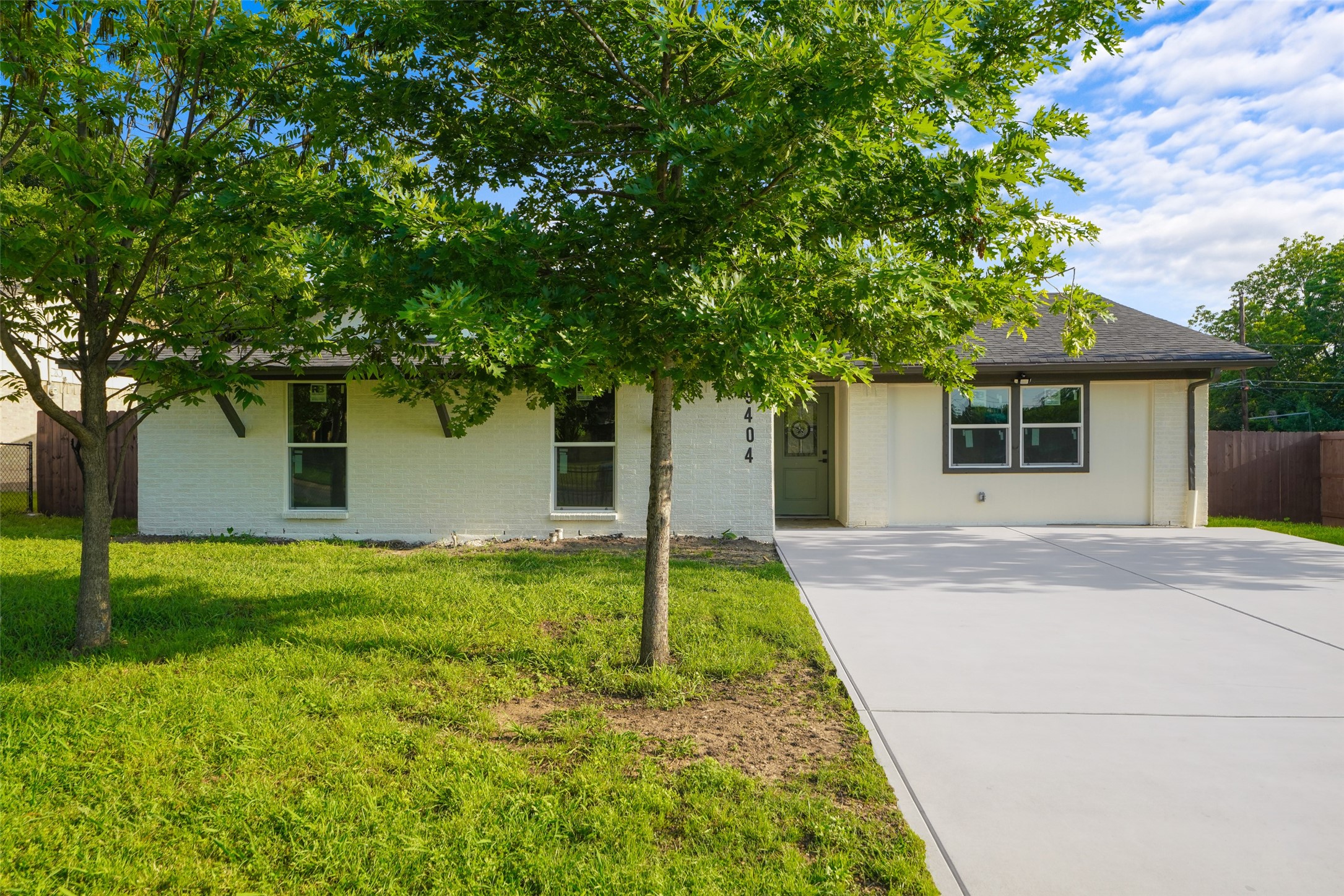 9404 Glengreen Drive