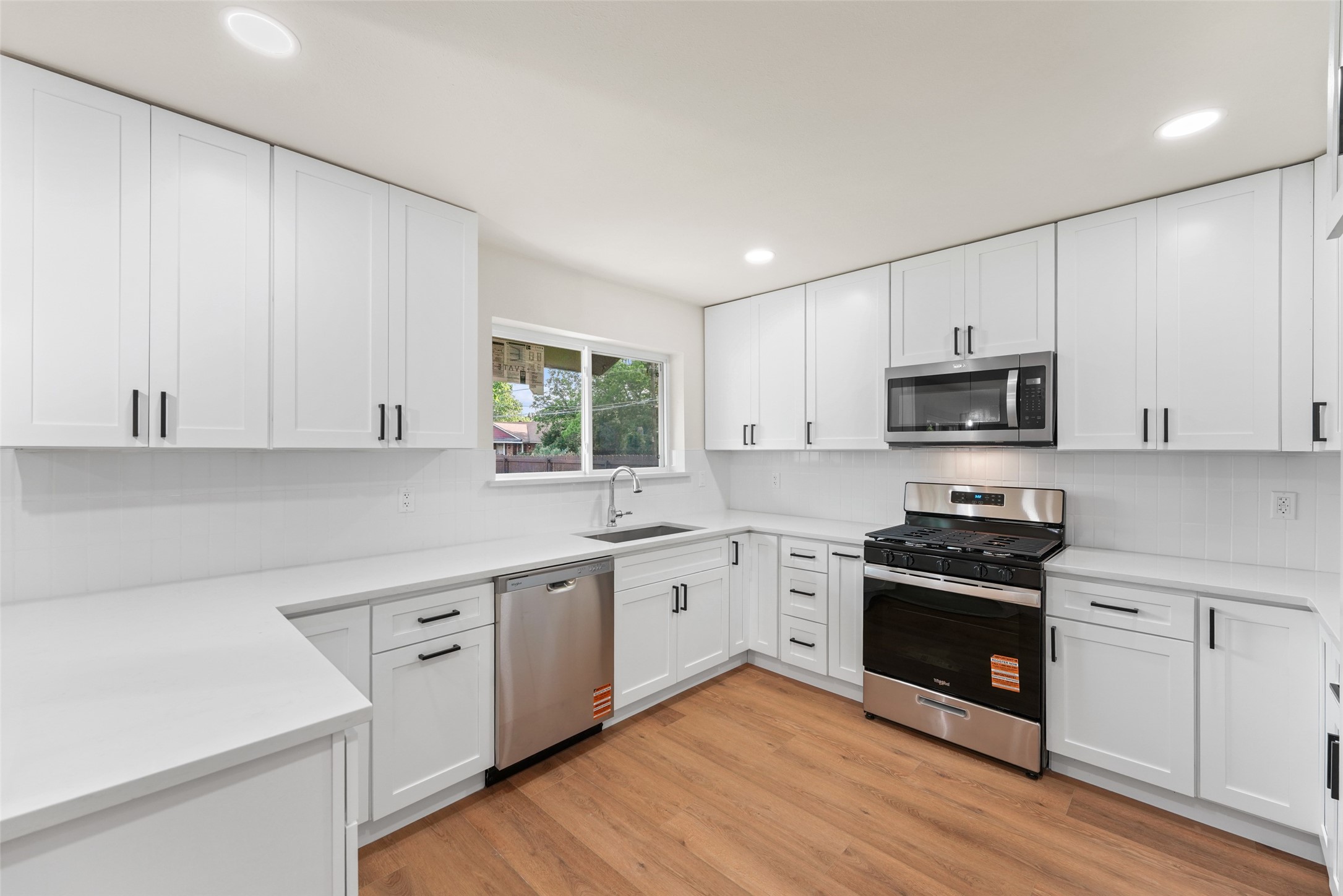 9404 Glengreen Drive