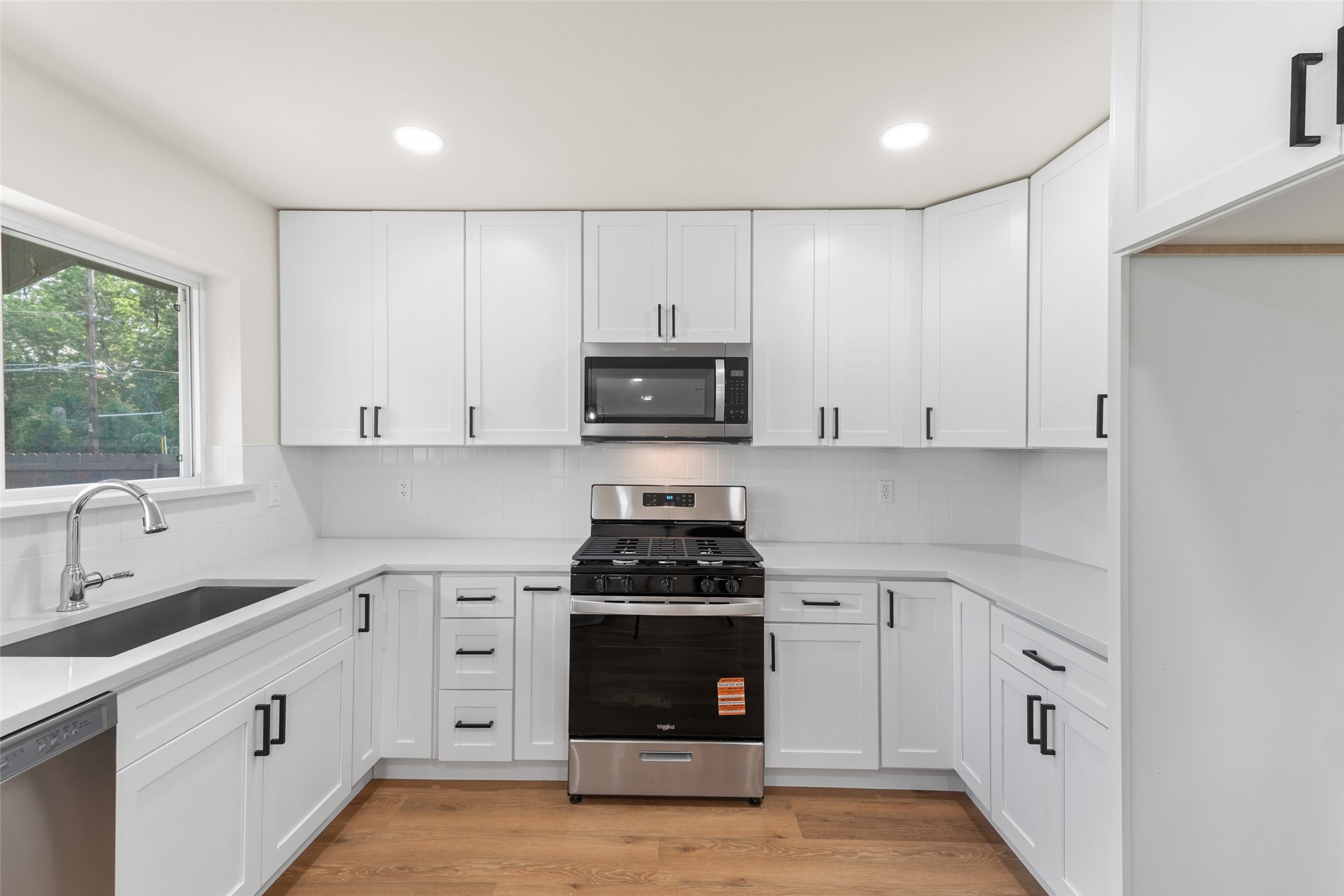 9404 Glengreen Drive