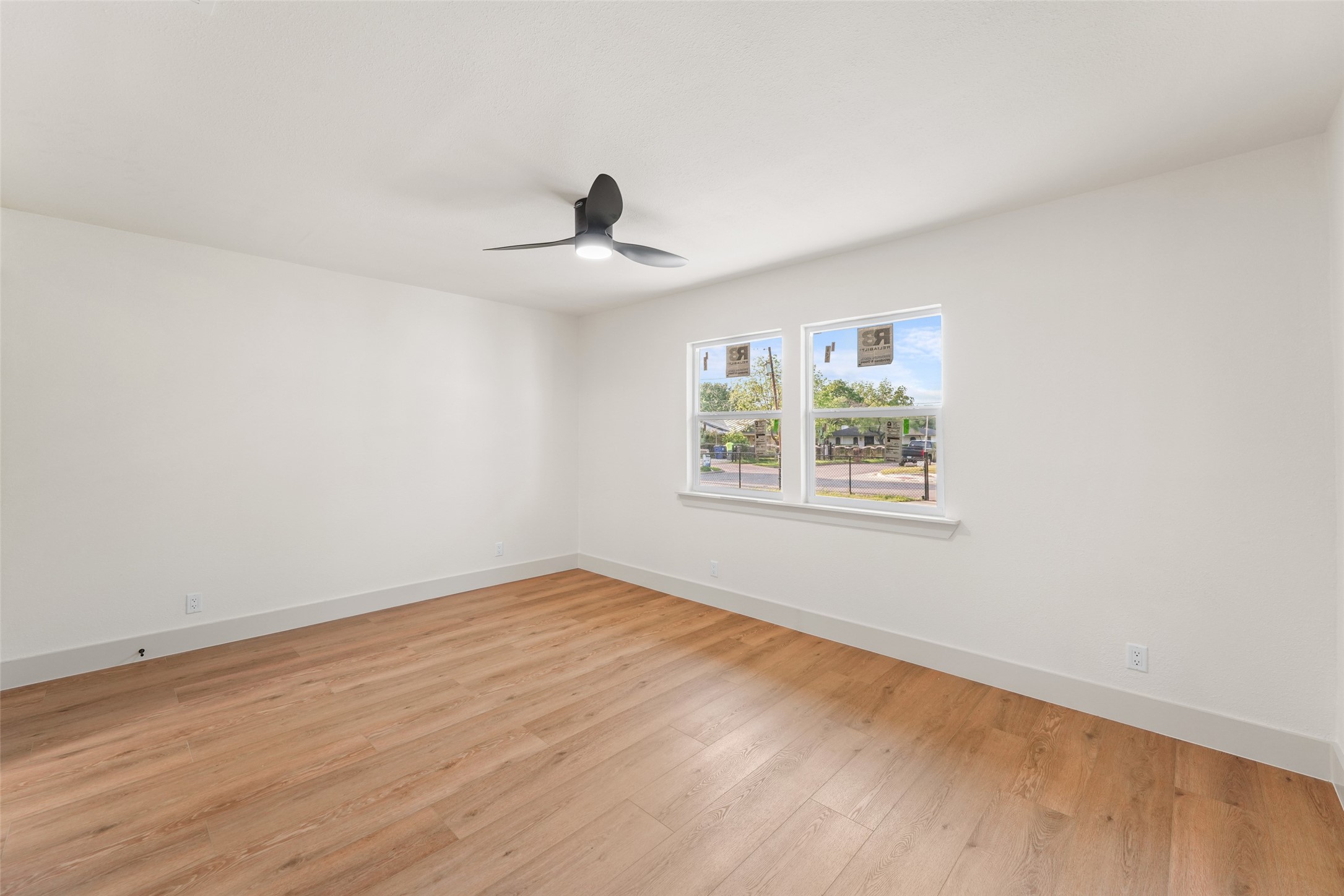 9404 Glengreen Drive