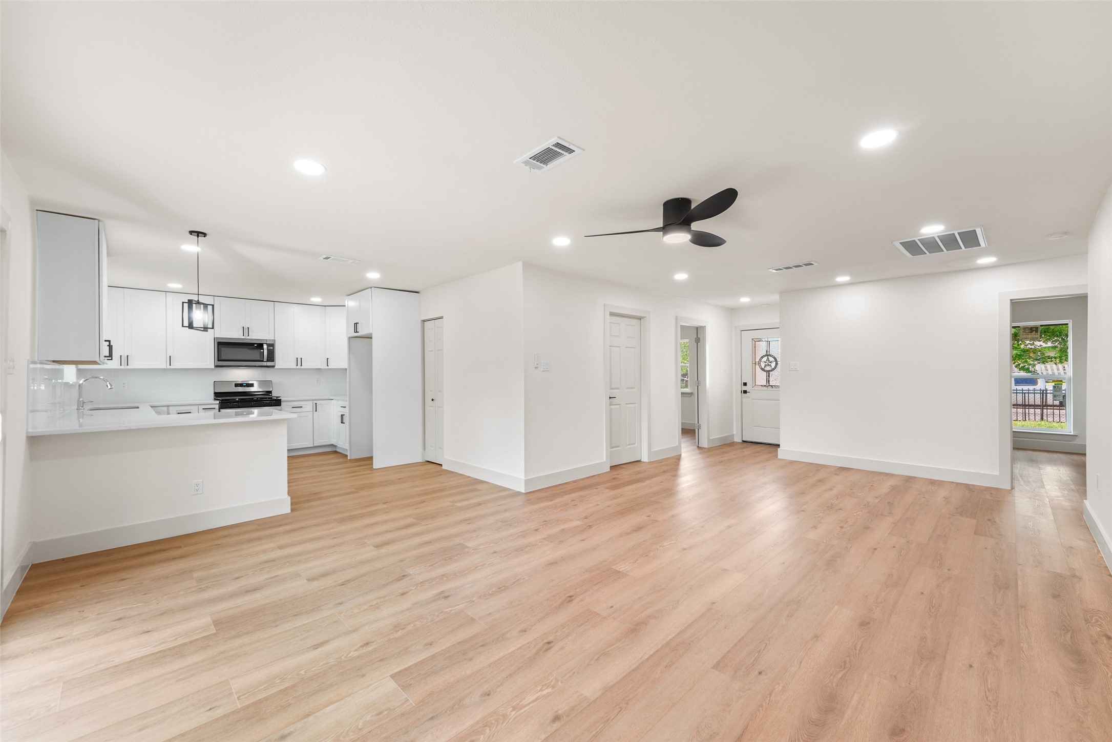 9404 Glengreen Drive
