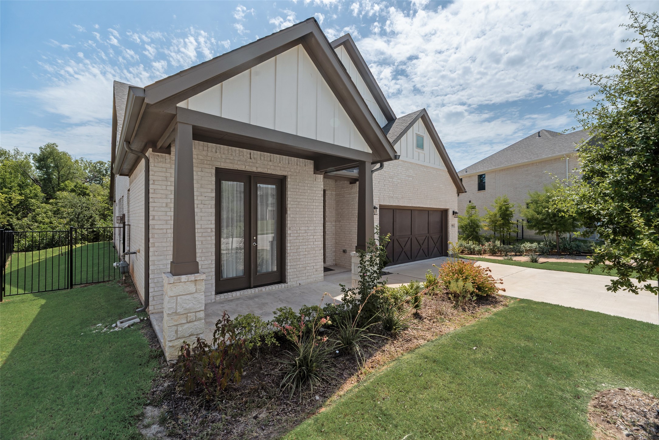 558 Torrey Pines Circle