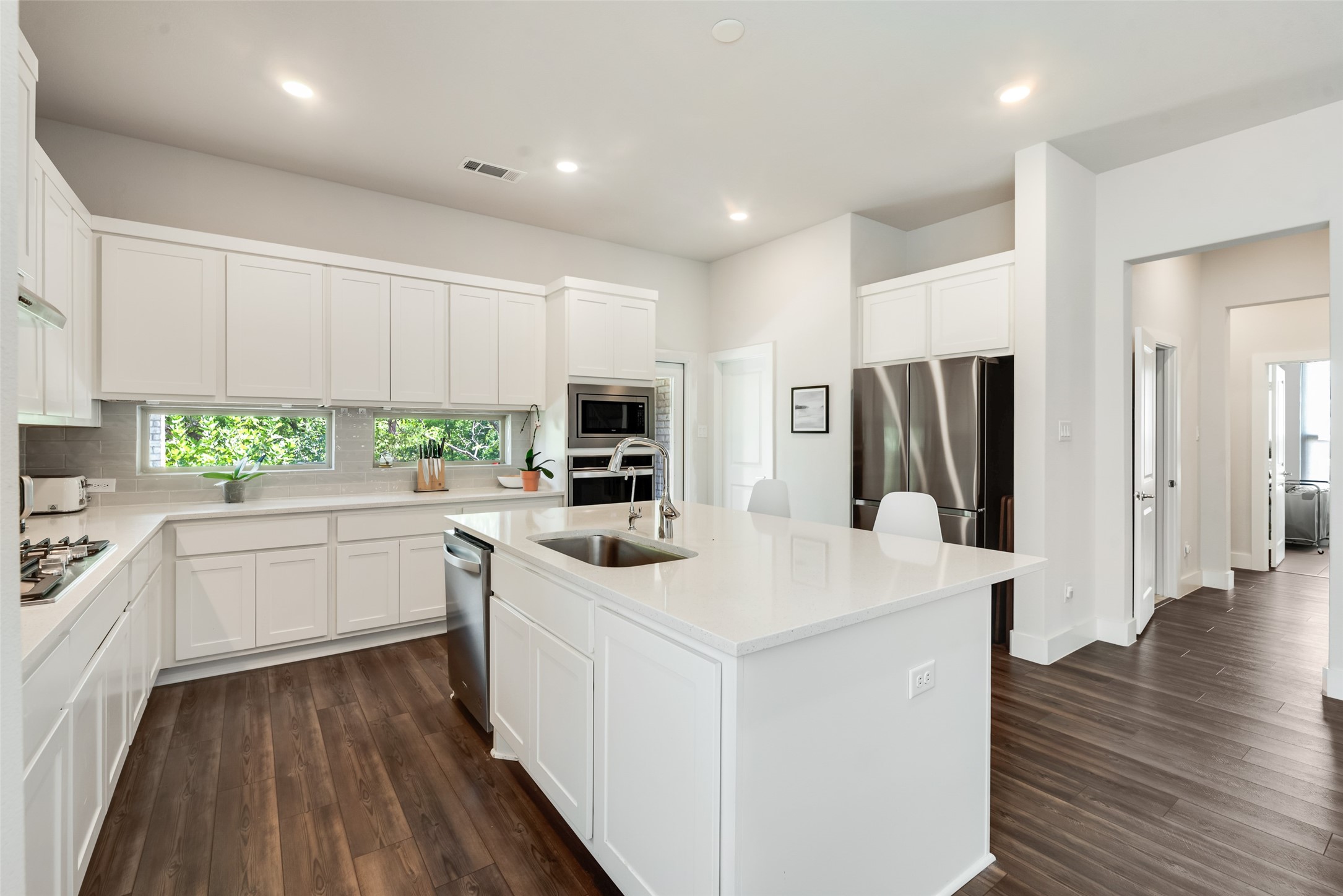 558 Torrey Pines Circle