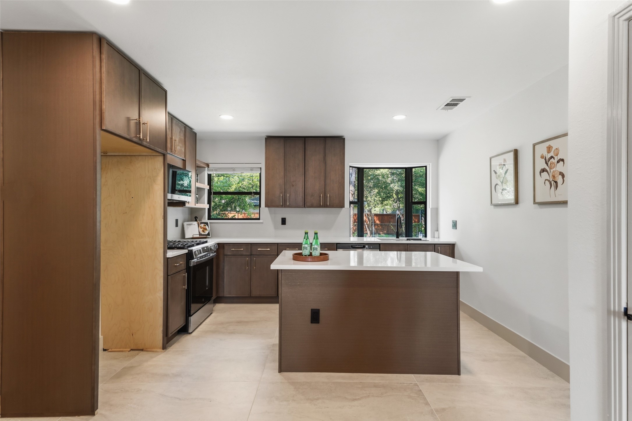1711 Quadrangle Drive