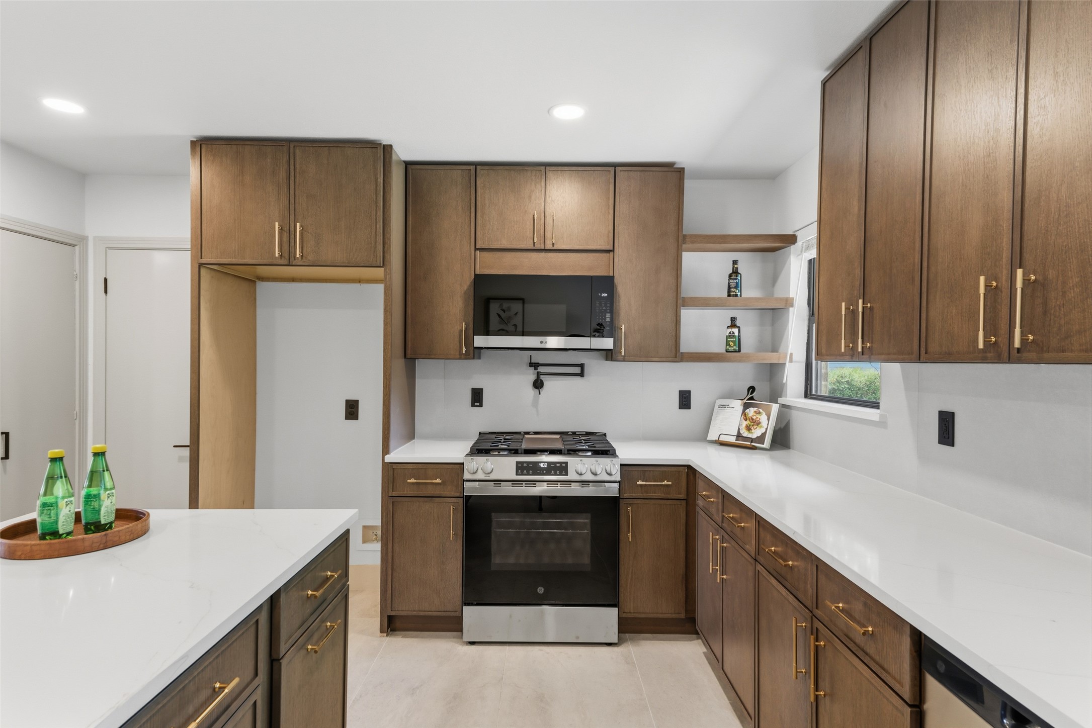 1711 Quadrangle Drive