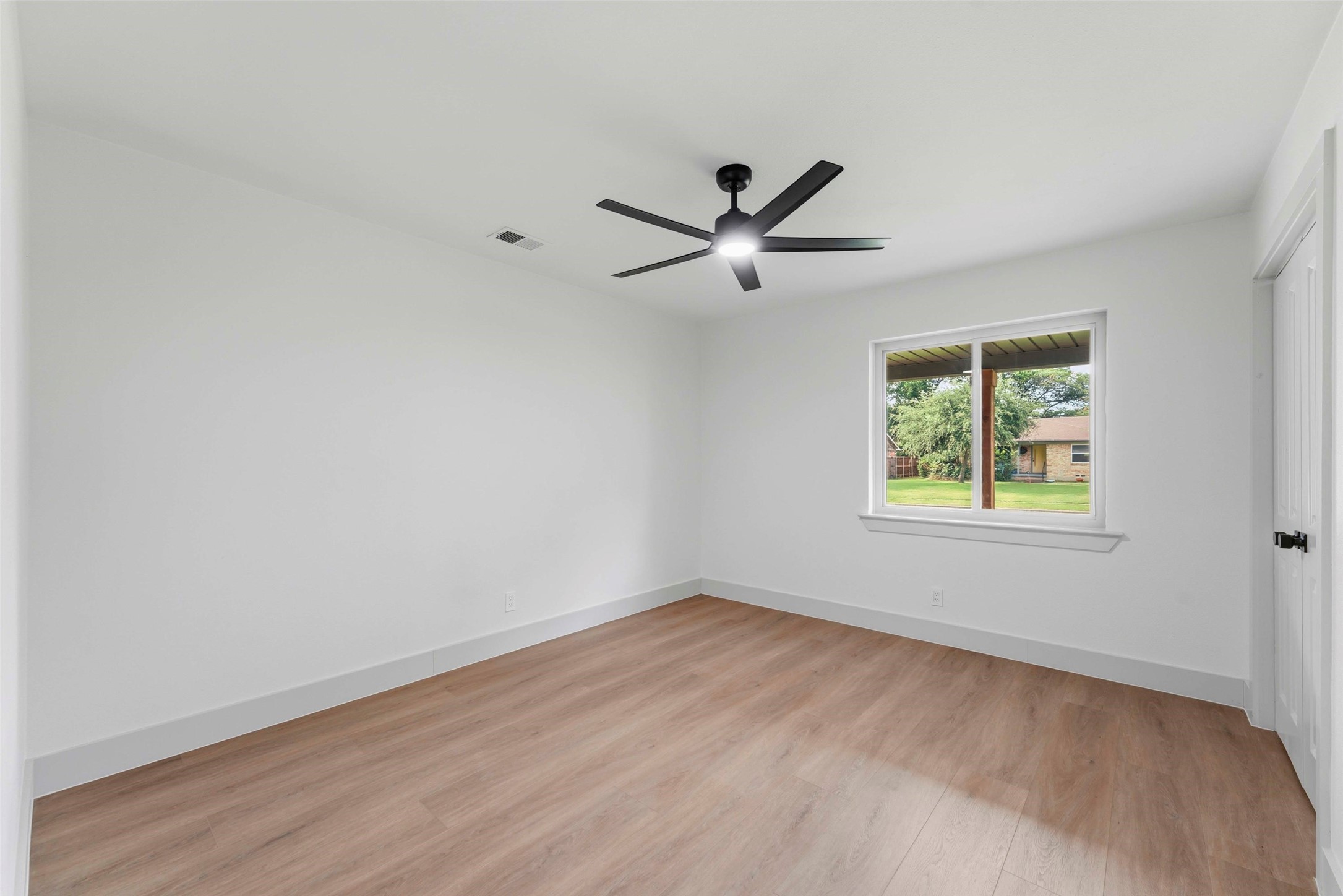 925 Fernwood Drive