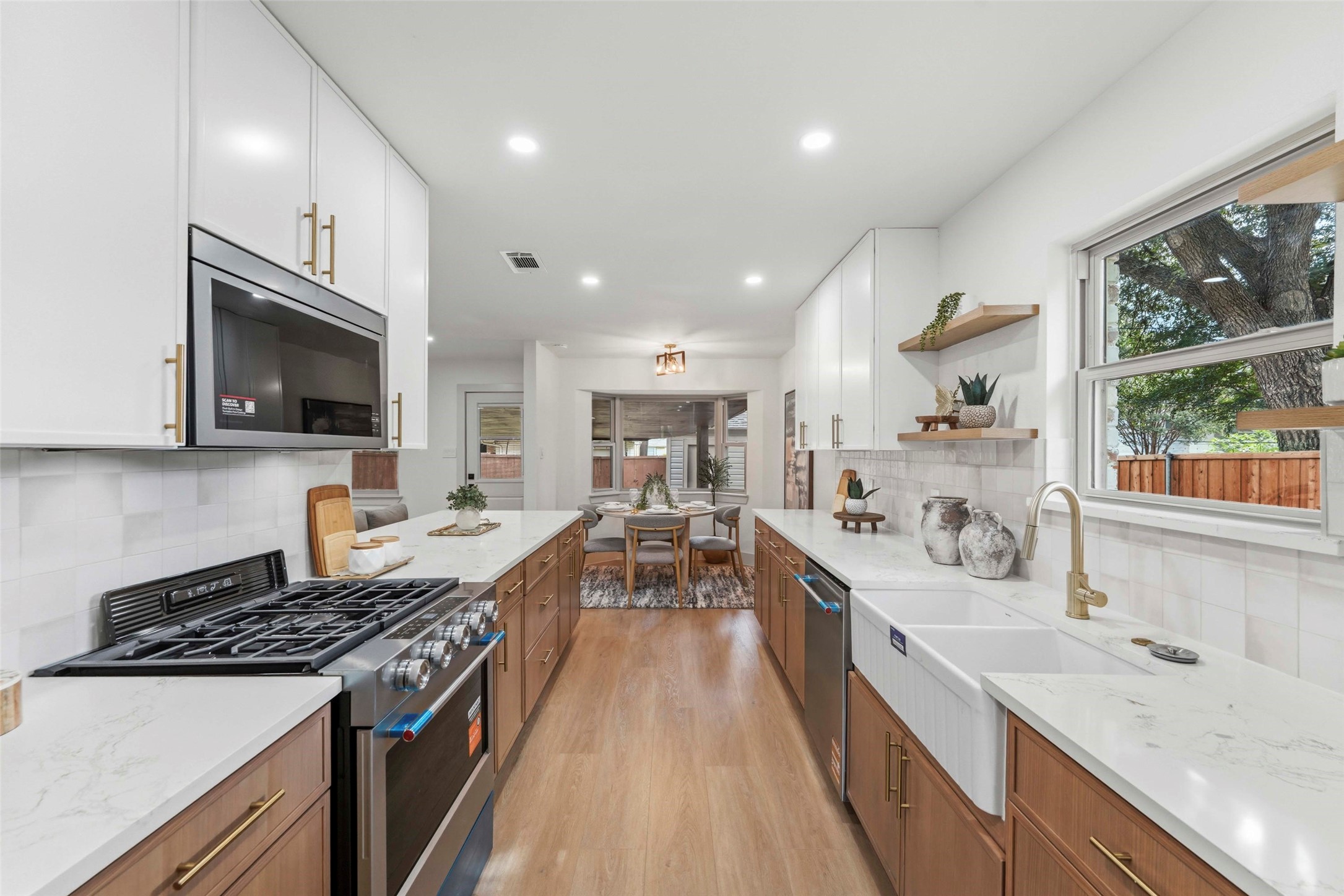 925 Fernwood Drive