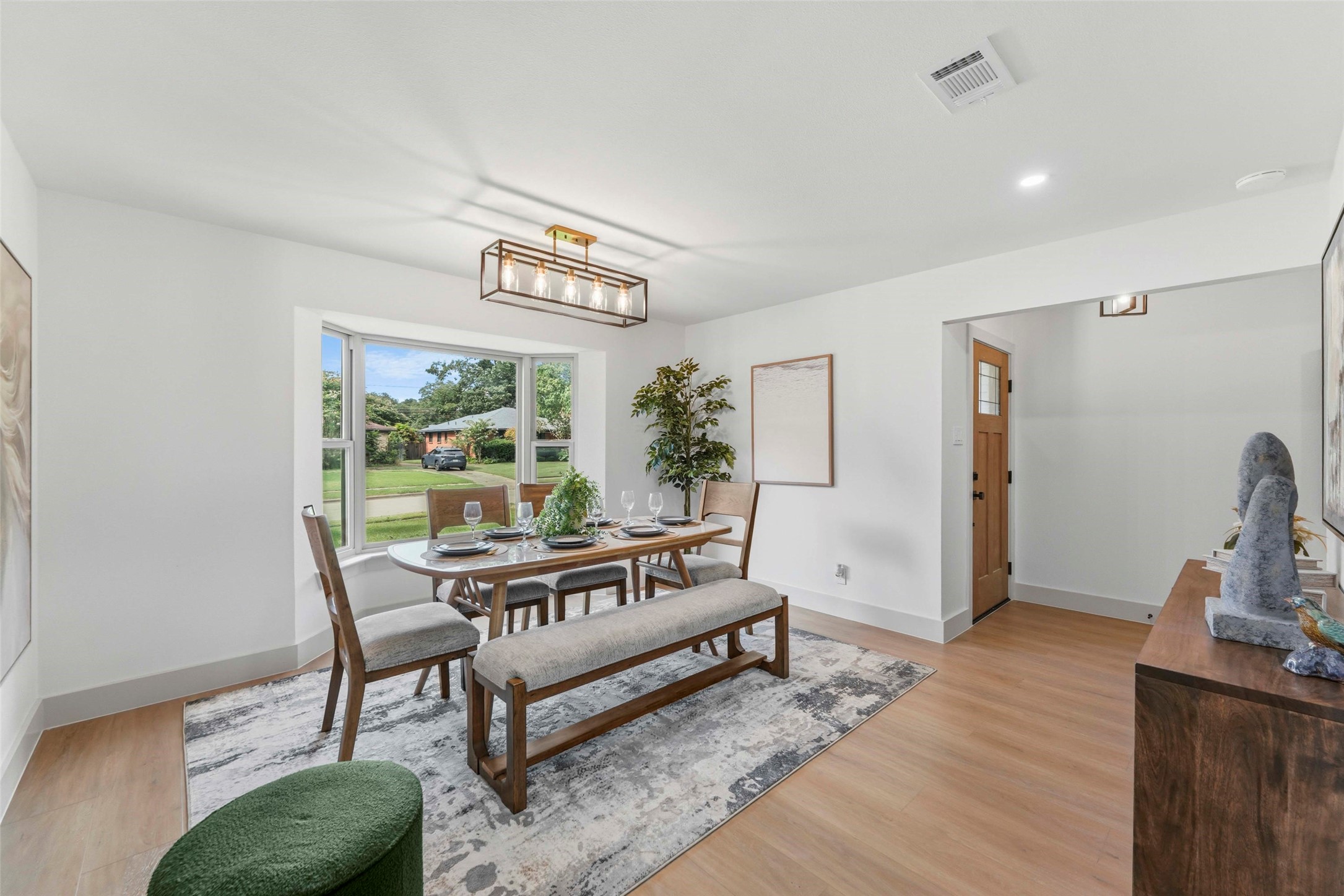 925 Fernwood Drive