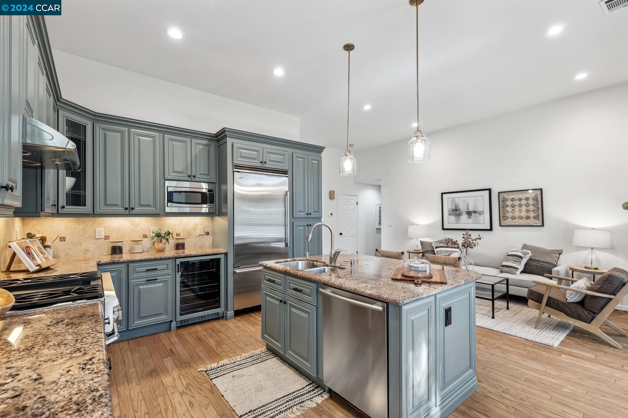 100 Pinnacle Ridge Court