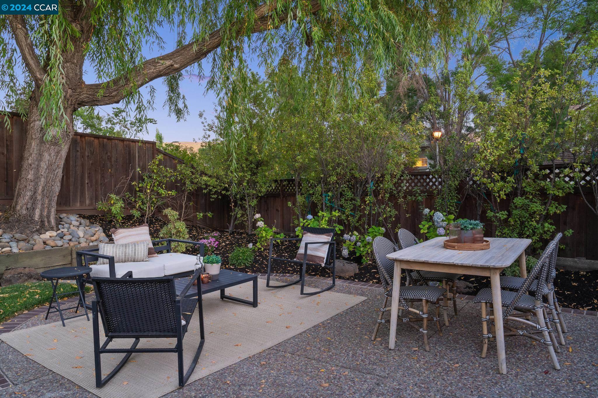 100 Pinnacle Ridge Court