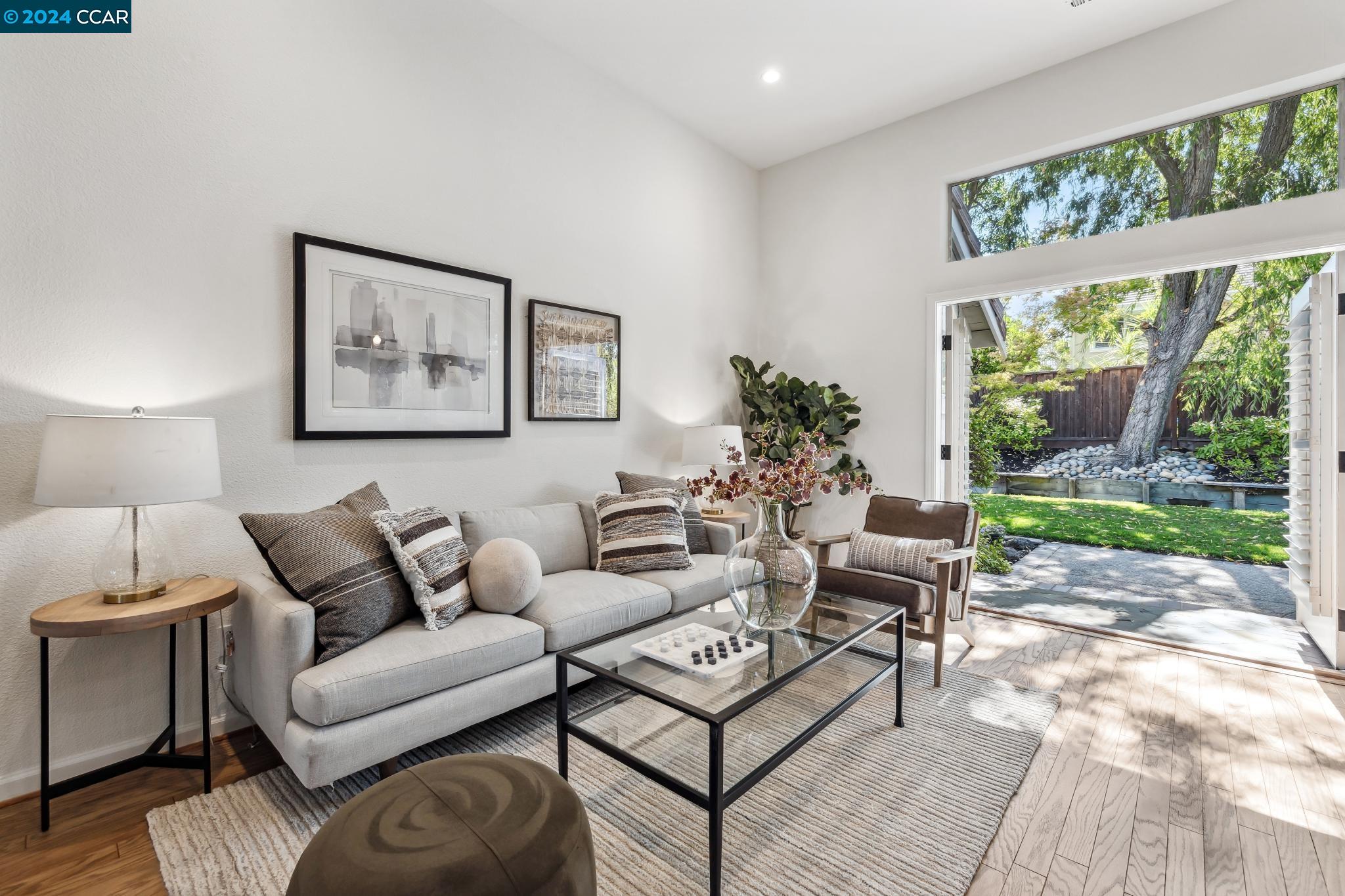 100 Pinnacle Ridge Court