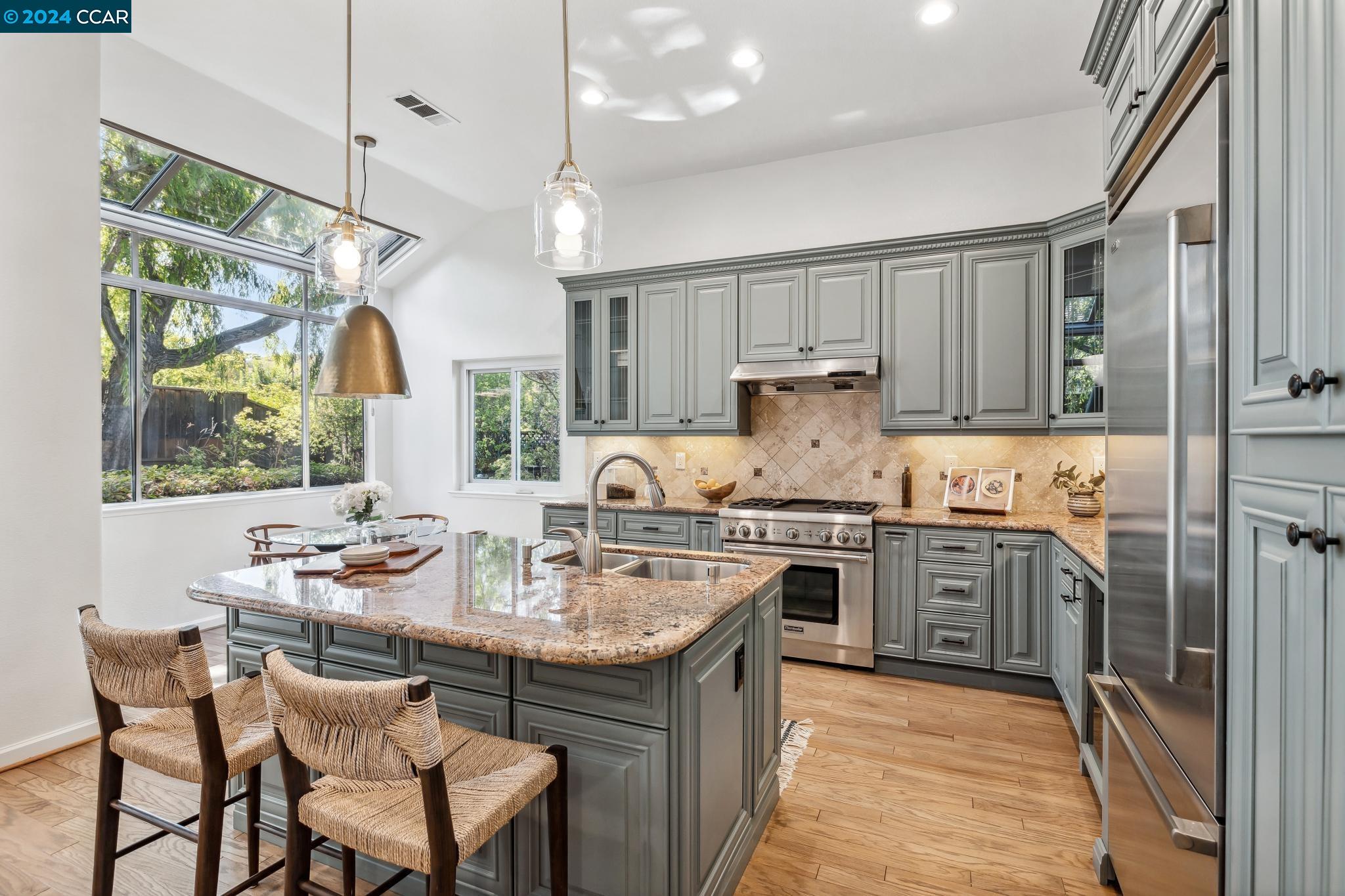 100 Pinnacle Ridge Court