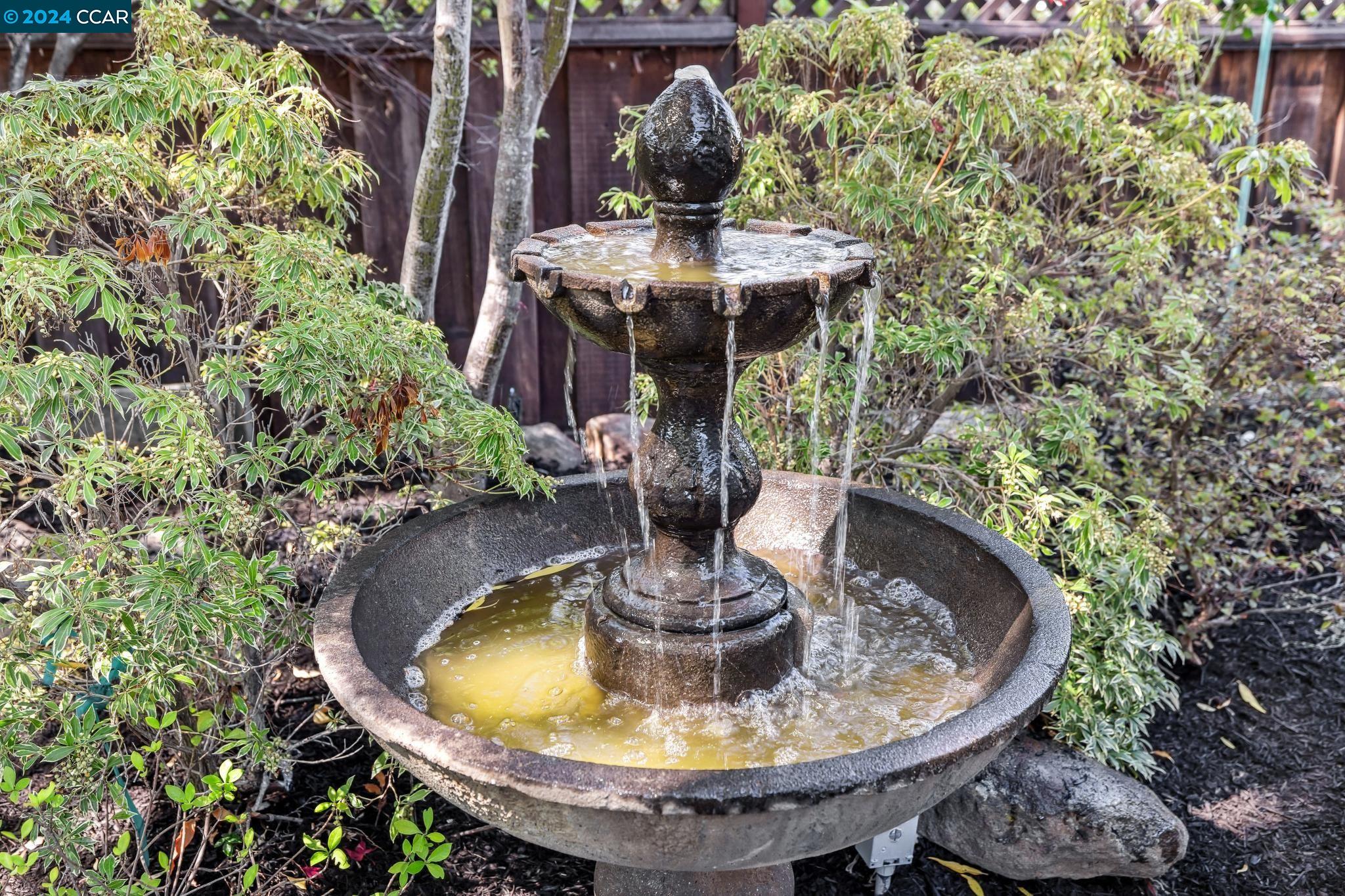 100 Pinnacle Ridge Court