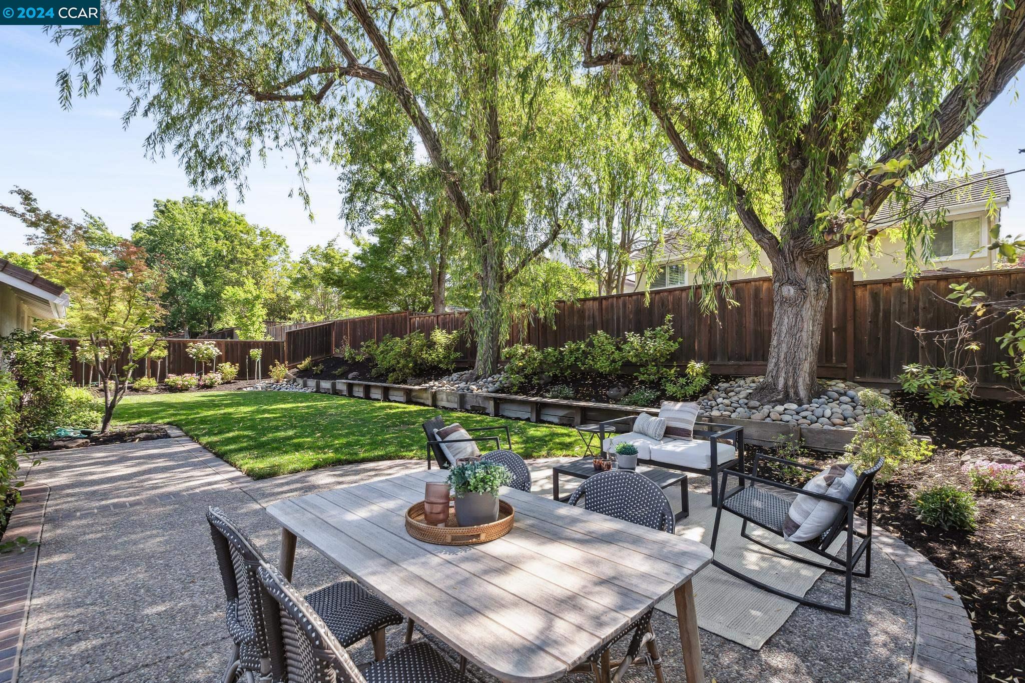 100 Pinnacle Ridge Court