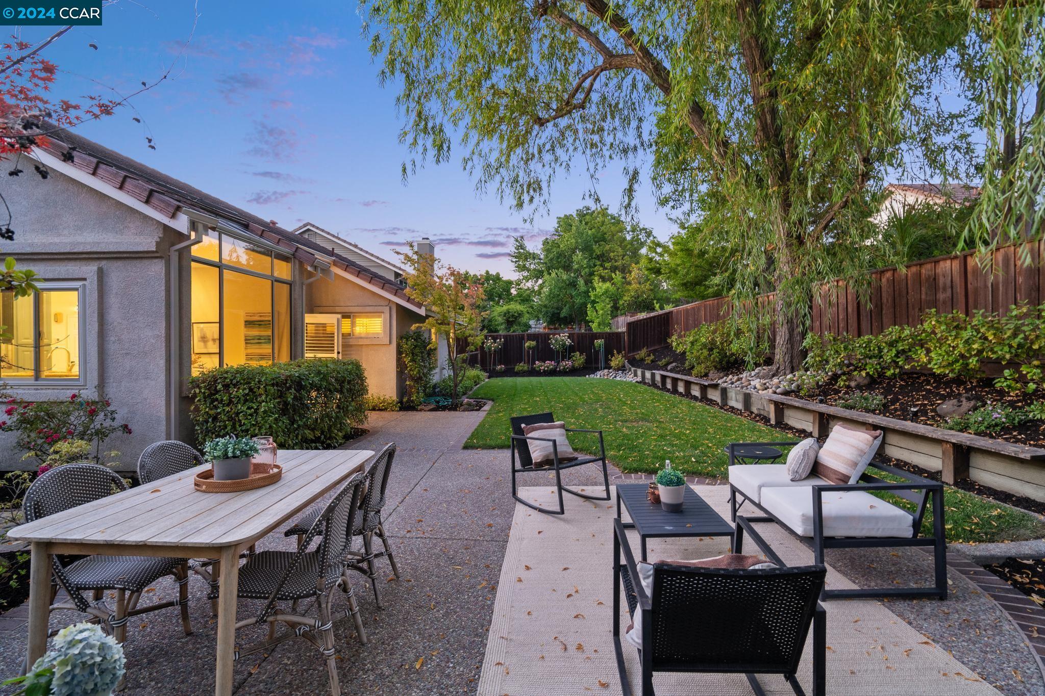 100 Pinnacle Ridge Court