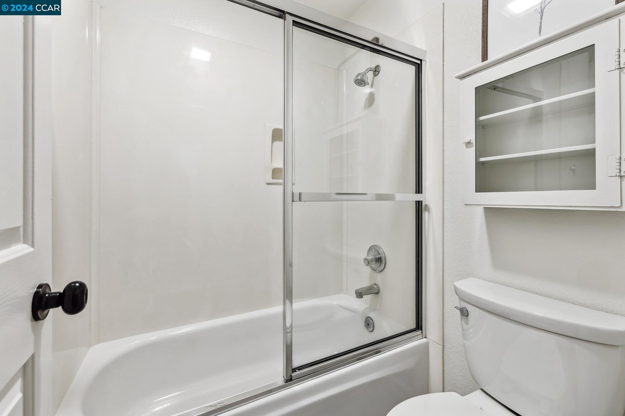 100 Pinnacle Ridge Court