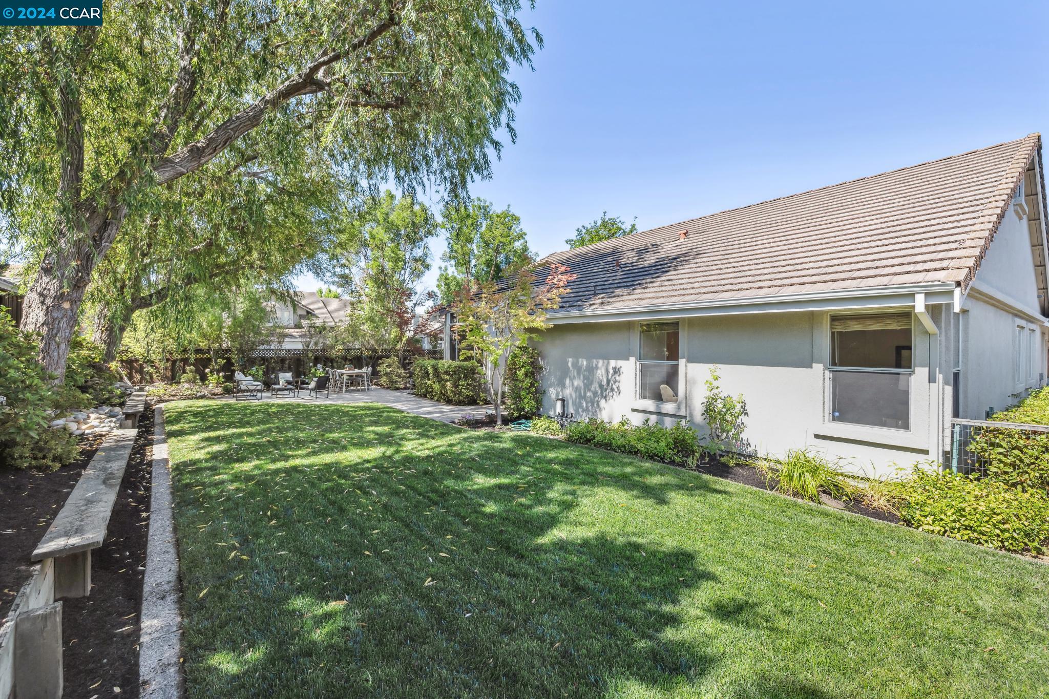 100 Pinnacle Ridge Court