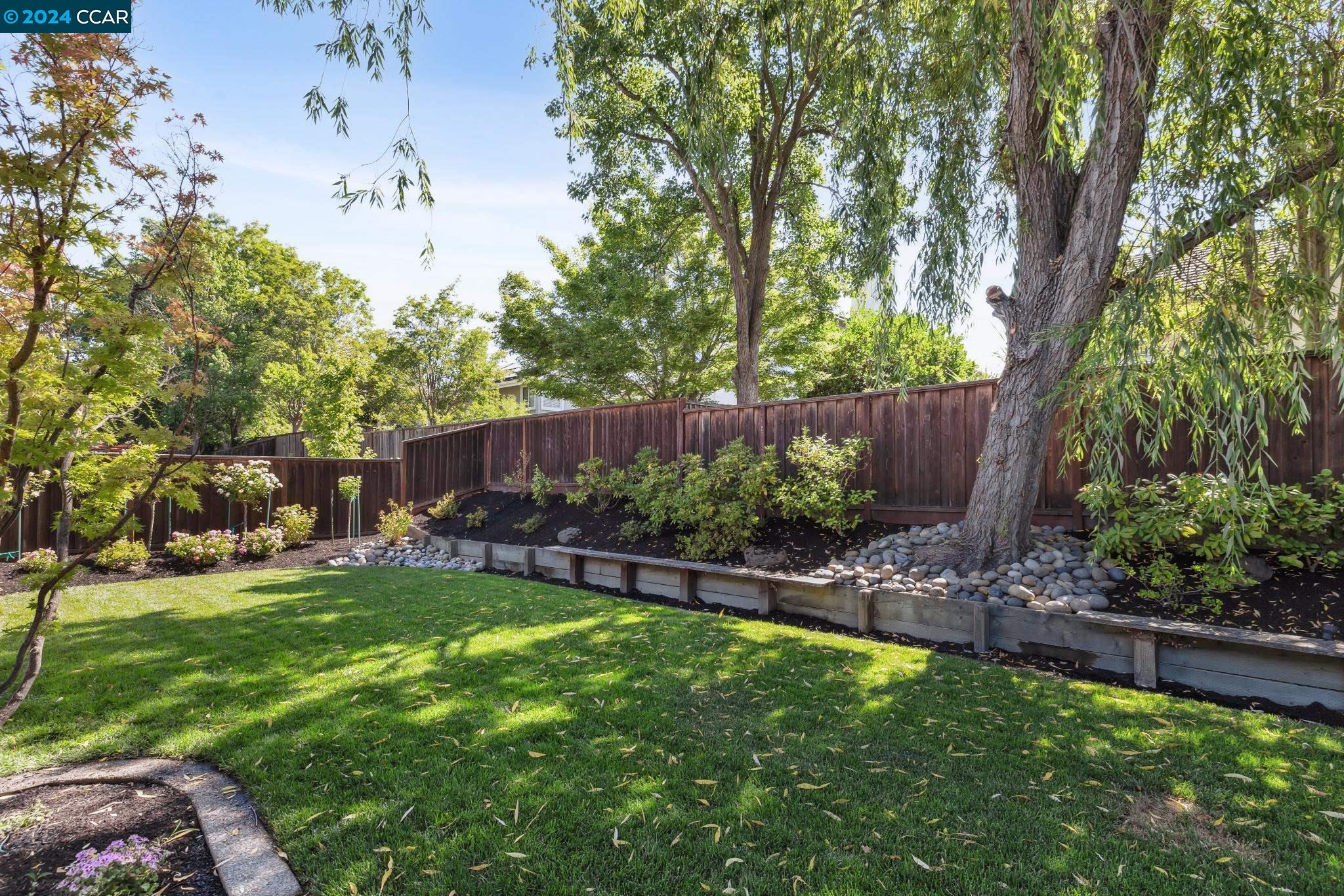 100 Pinnacle Ridge Court