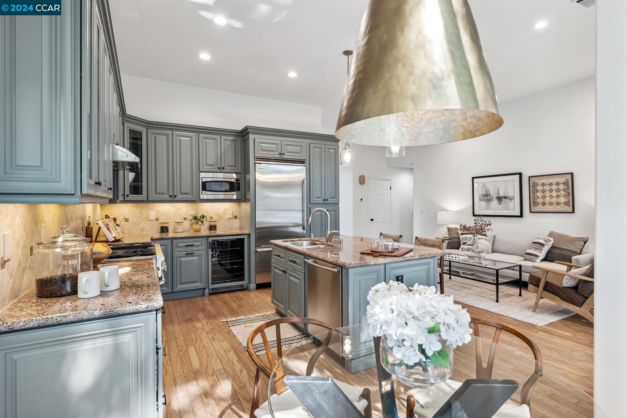 100 Pinnacle Ridge Court