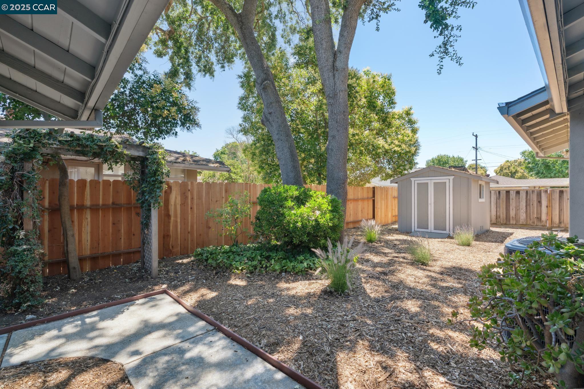 736 Harvard Dr